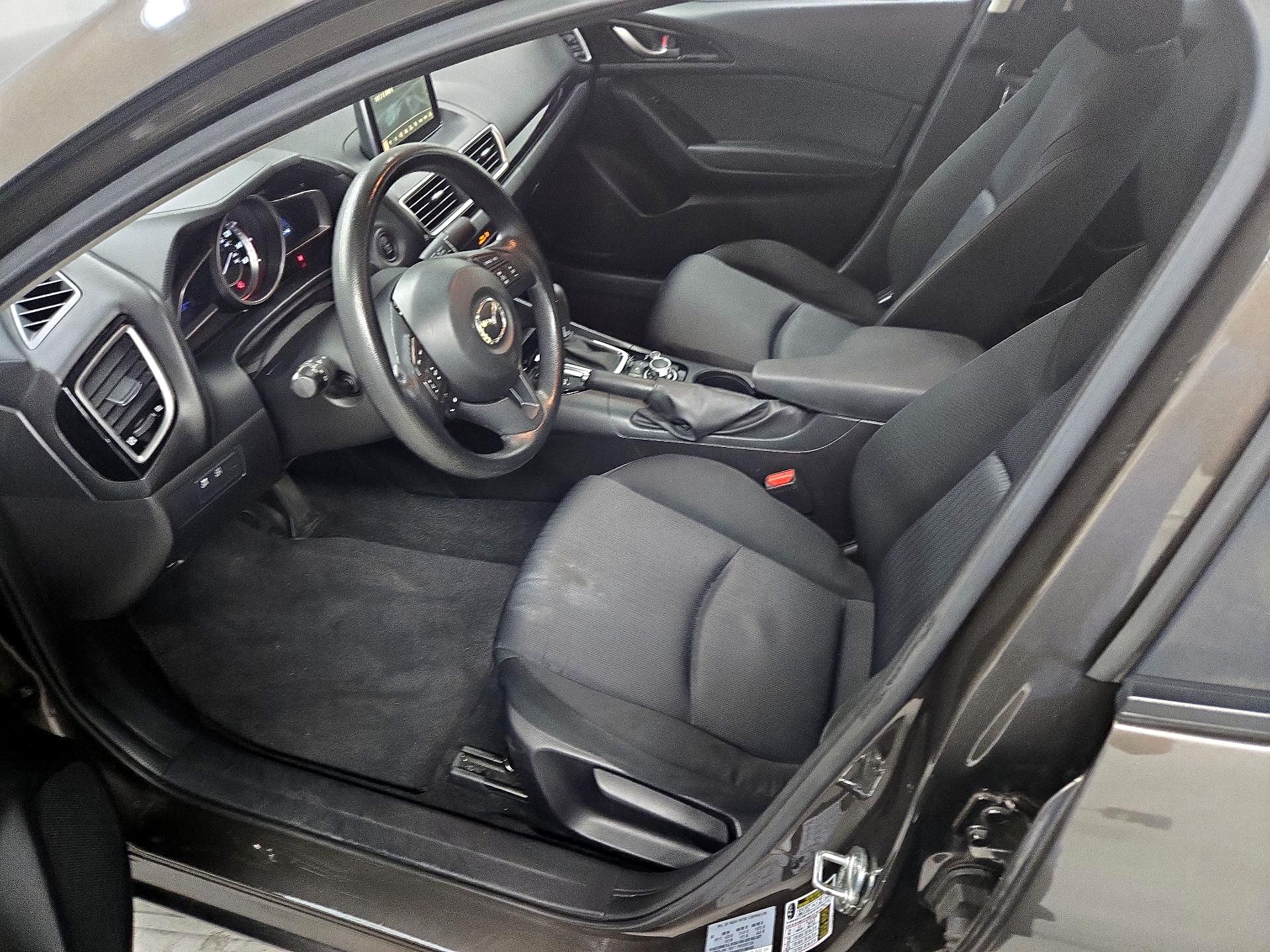 Thumbnail: 2016 Mazda Mazda3 - 11