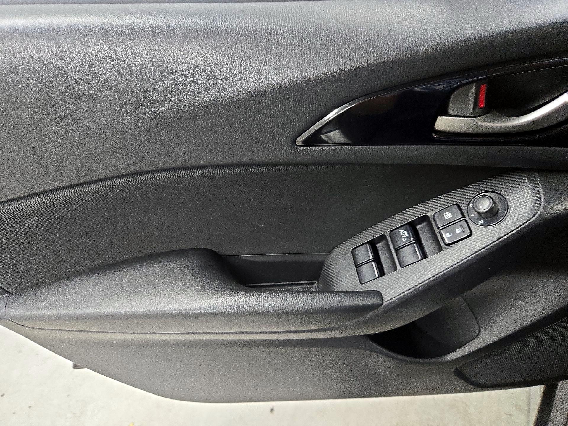 Thumbnail: 2016 Mazda Mazda3 - 12