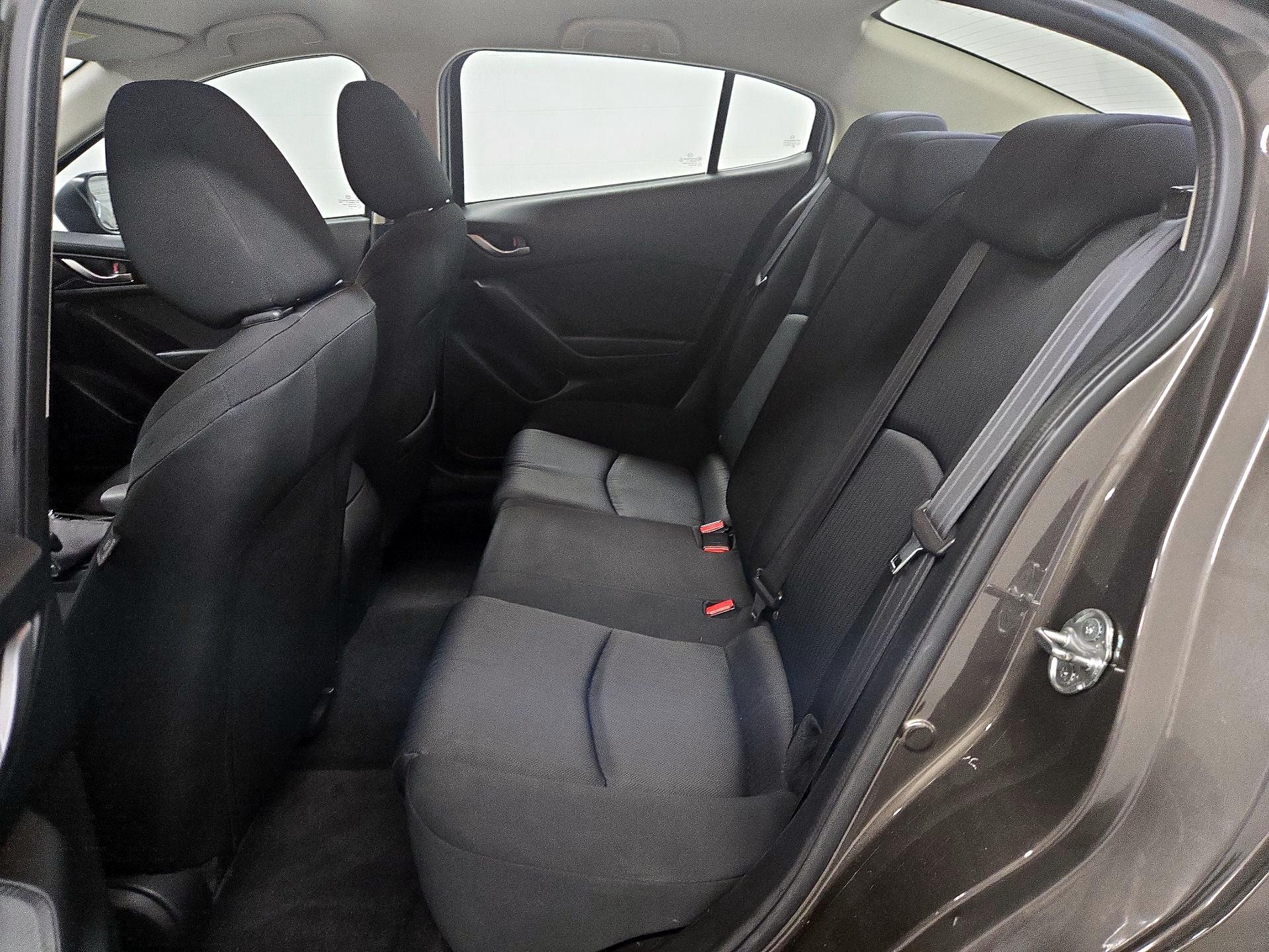 Thumbnail: 2016 Mazda Mazda3 - 19