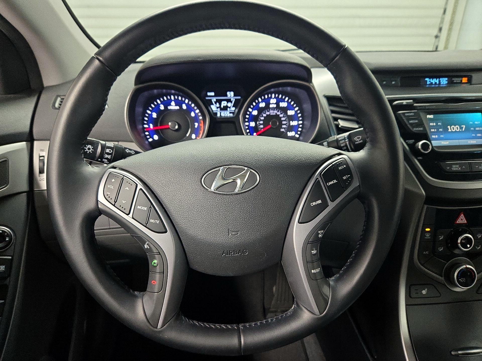 Thumbnail: 2015 Hyundai Elantra - 10