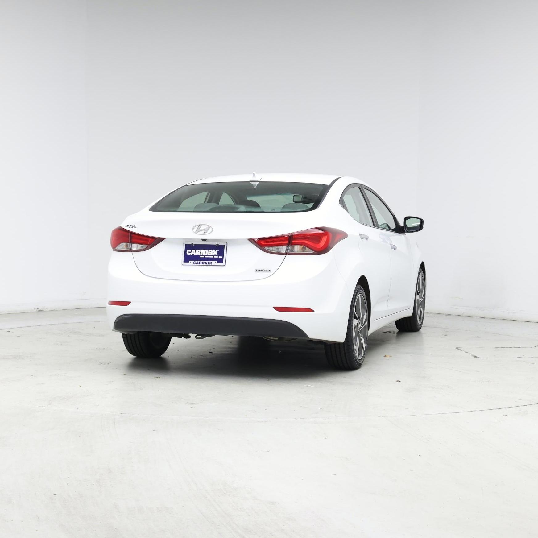 Thumbnail: 2015 Hyundai Elantra - 8