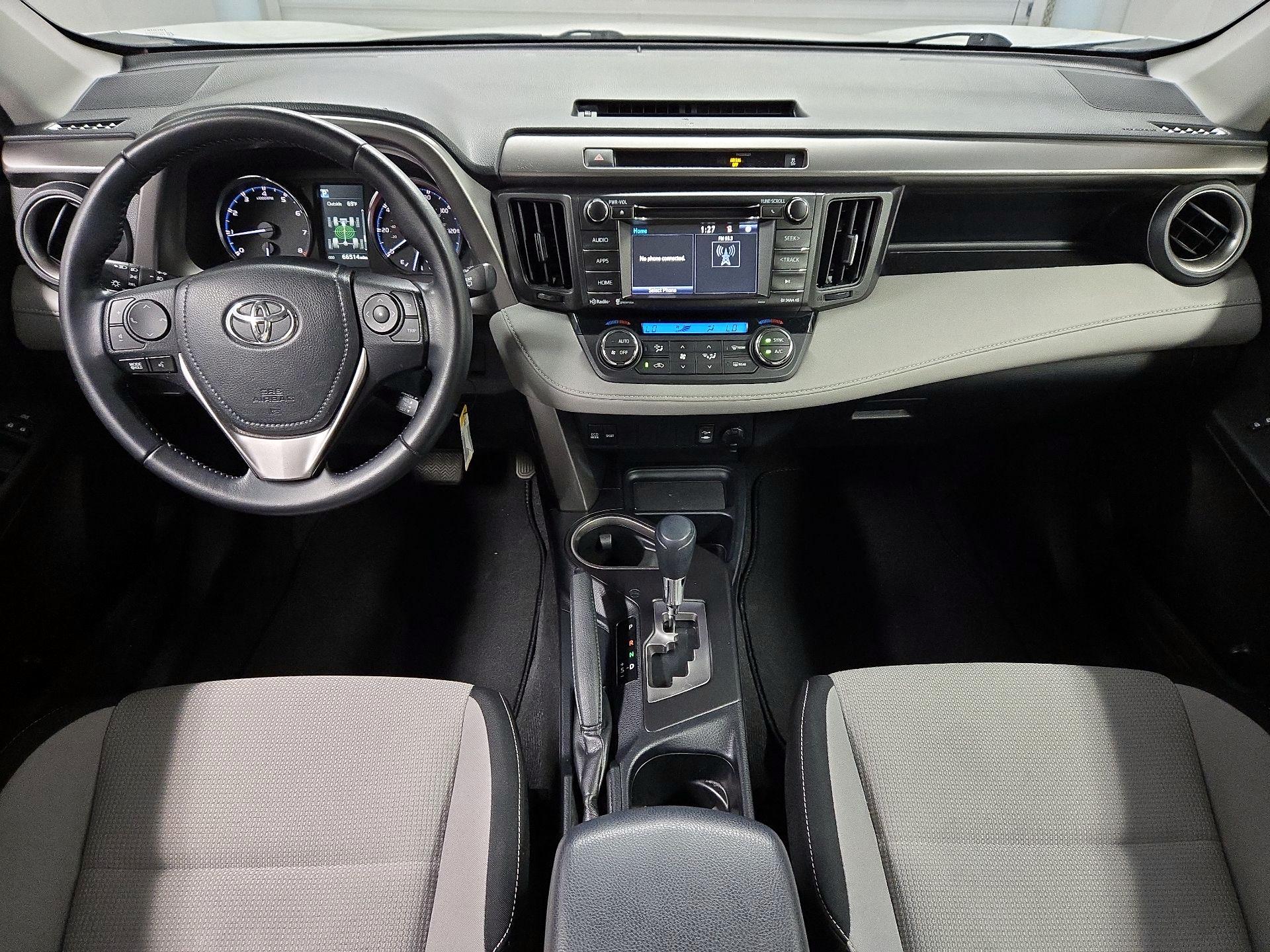 Thumbnail: 2016 Toyota RAV4 - 9