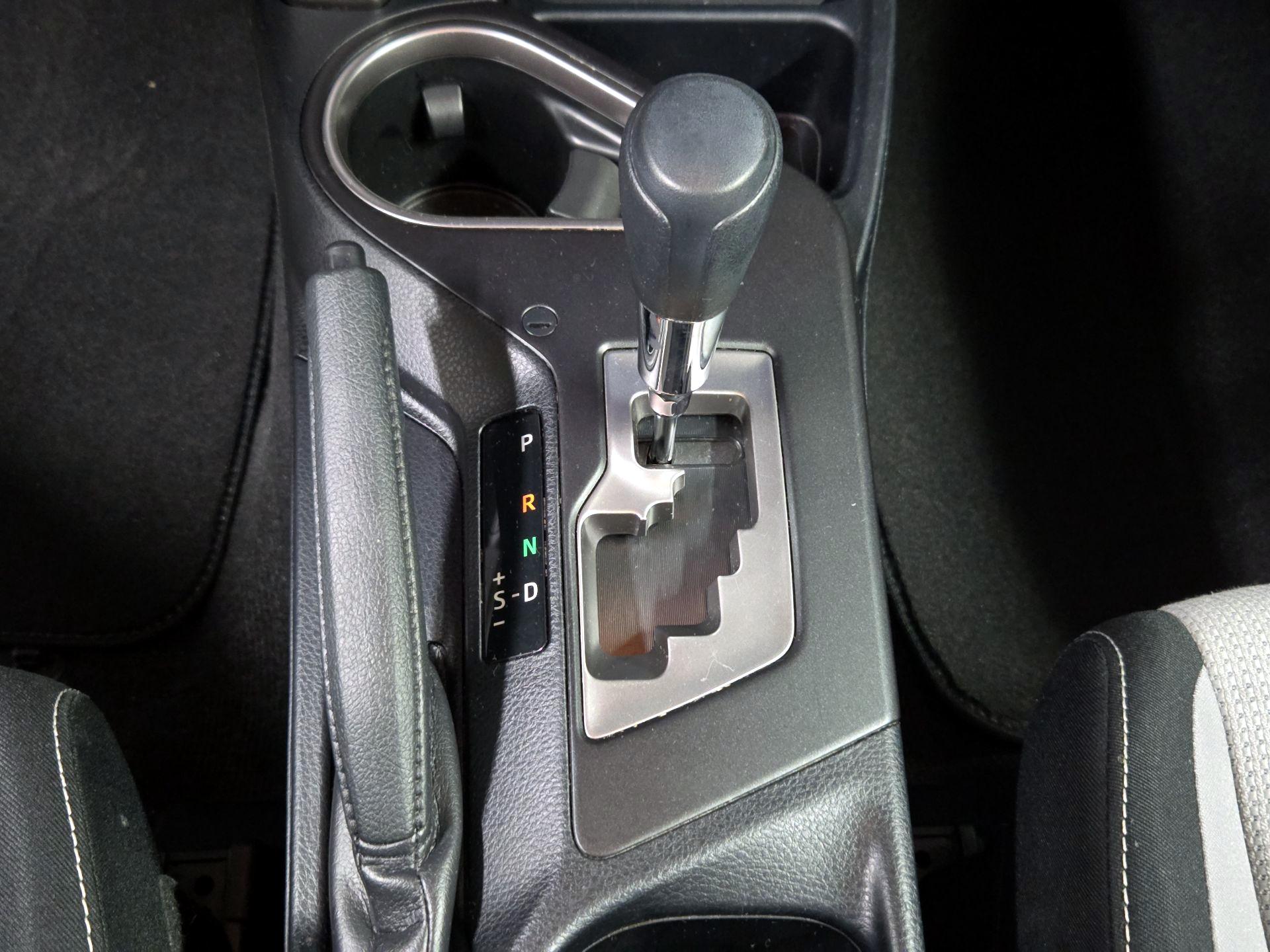 Thumbnail: 2016 Toyota RAV4 - 17