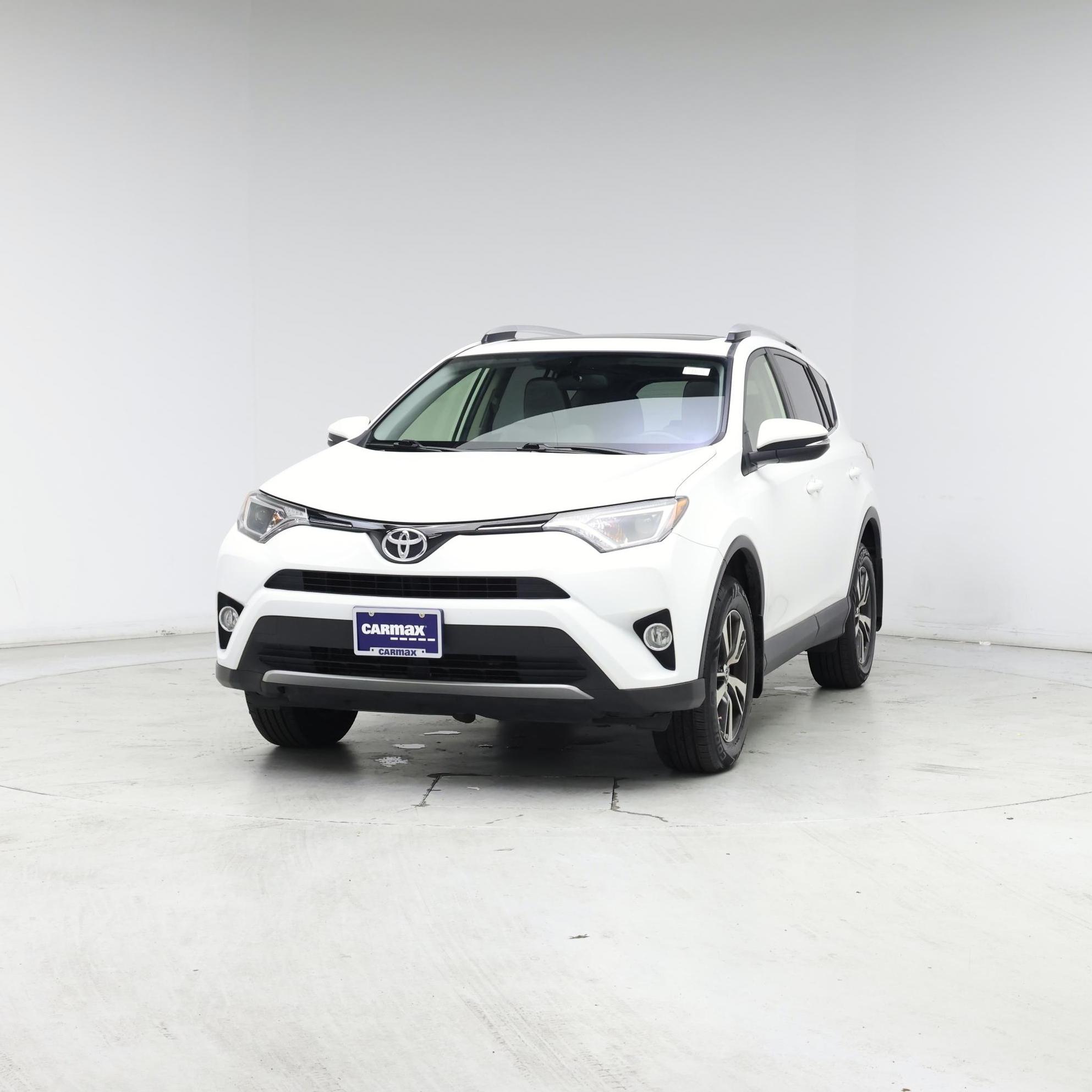 Thumbnail: 2016 Toyota RAV4 - 4