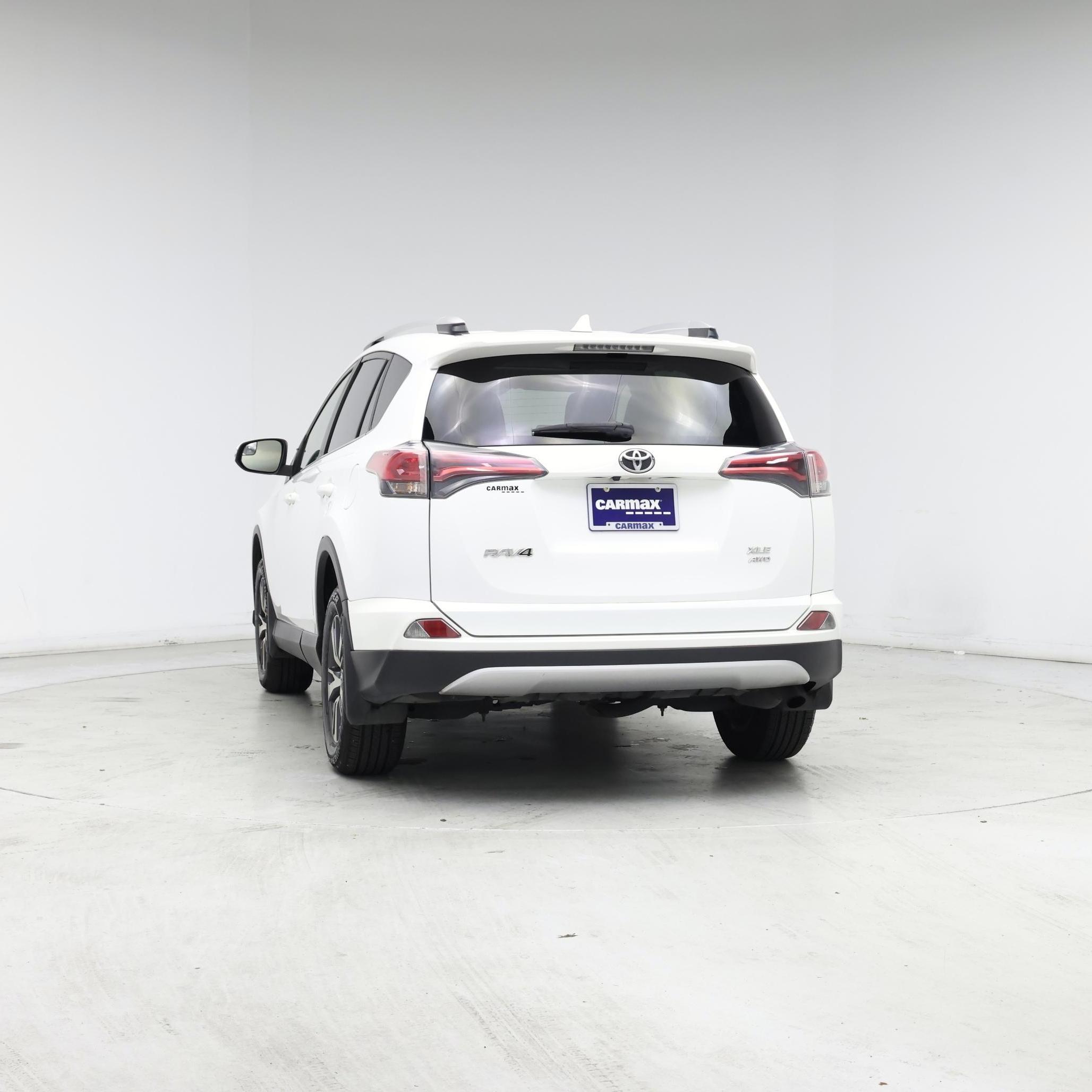 Thumbnail: 2016 Toyota RAV4 - 6