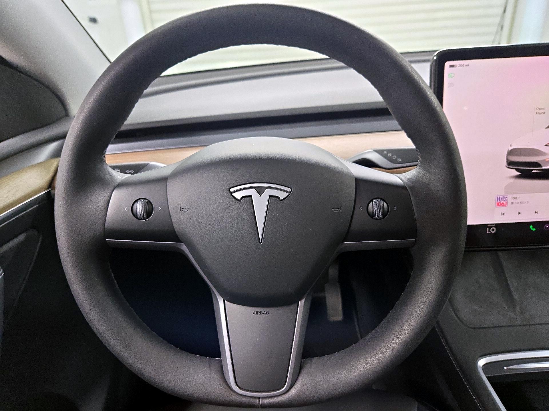 Thumbnail: 2023 Tesla Model Y - 10