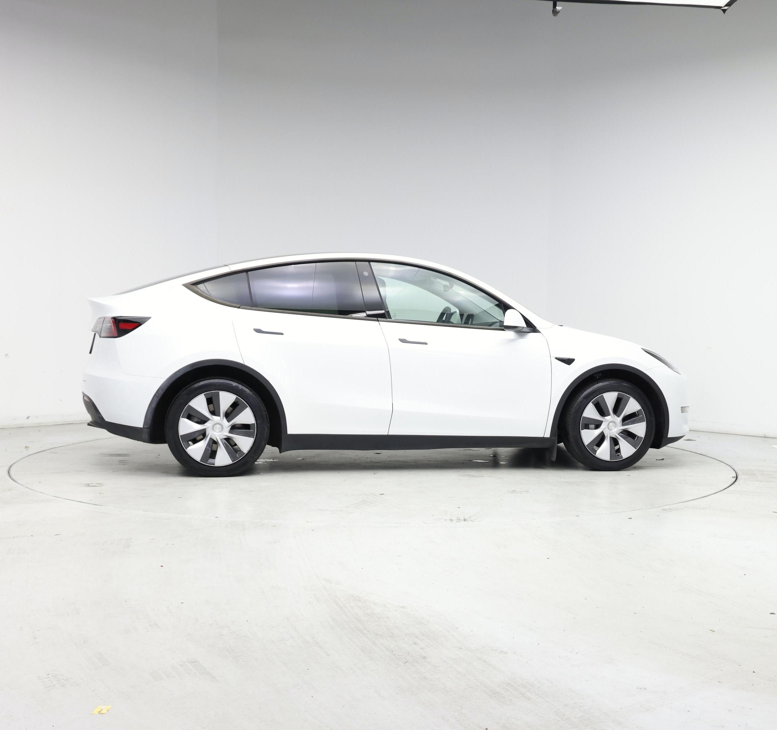 Thumbnail: 2023 Tesla Model Y - 7