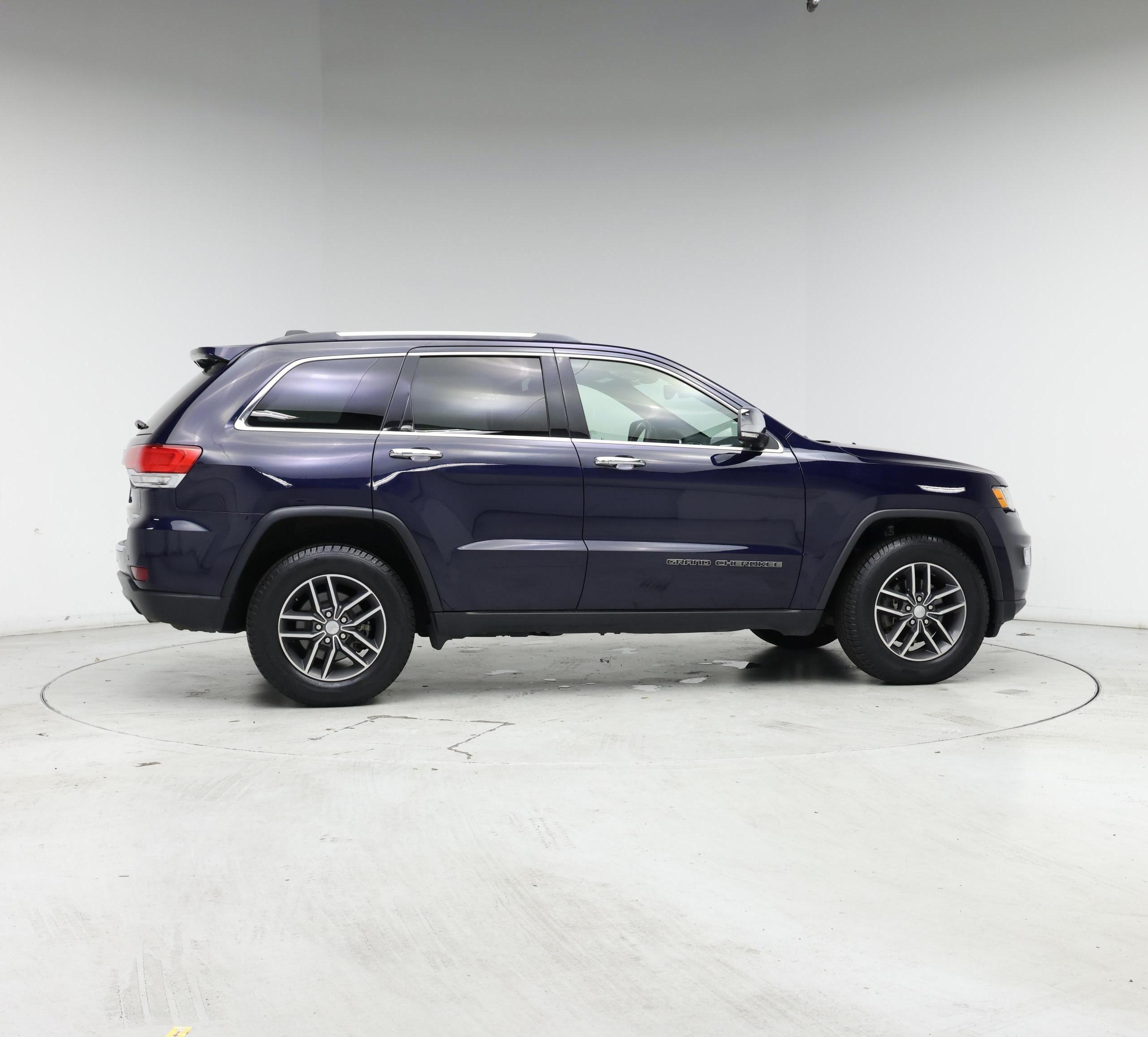 Thumbnail: 2018 Jeep Grand Cherokee - 7