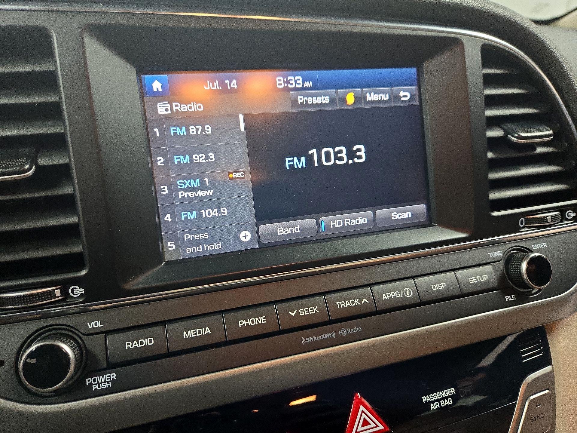 Thumbnail: 2018 Hyundai Elantra - 15
