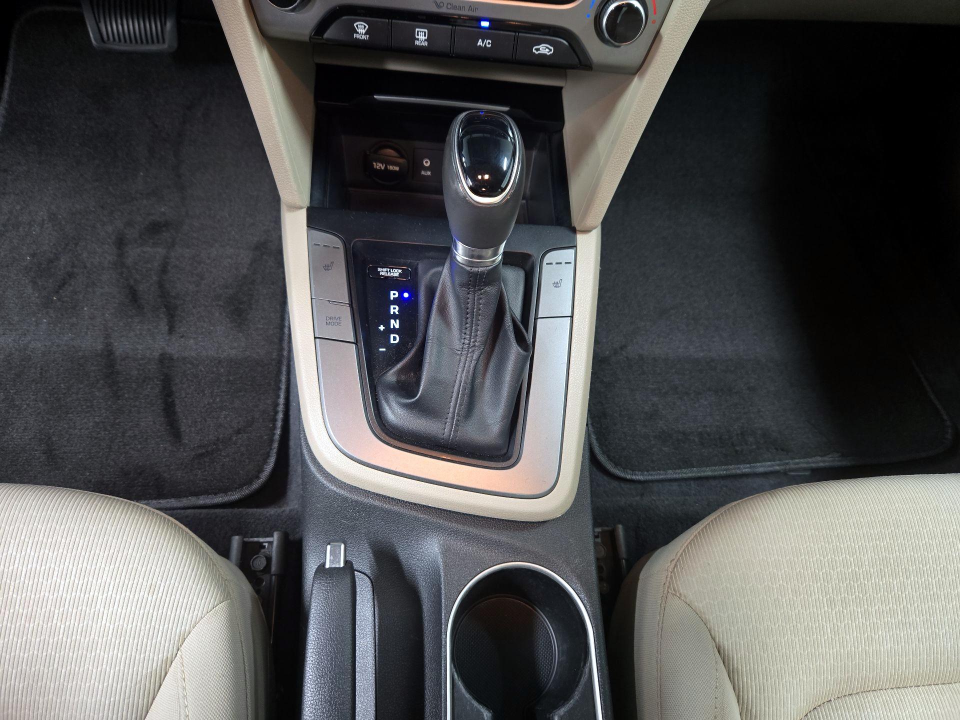 Thumbnail: 2018 Hyundai Elantra - 17
