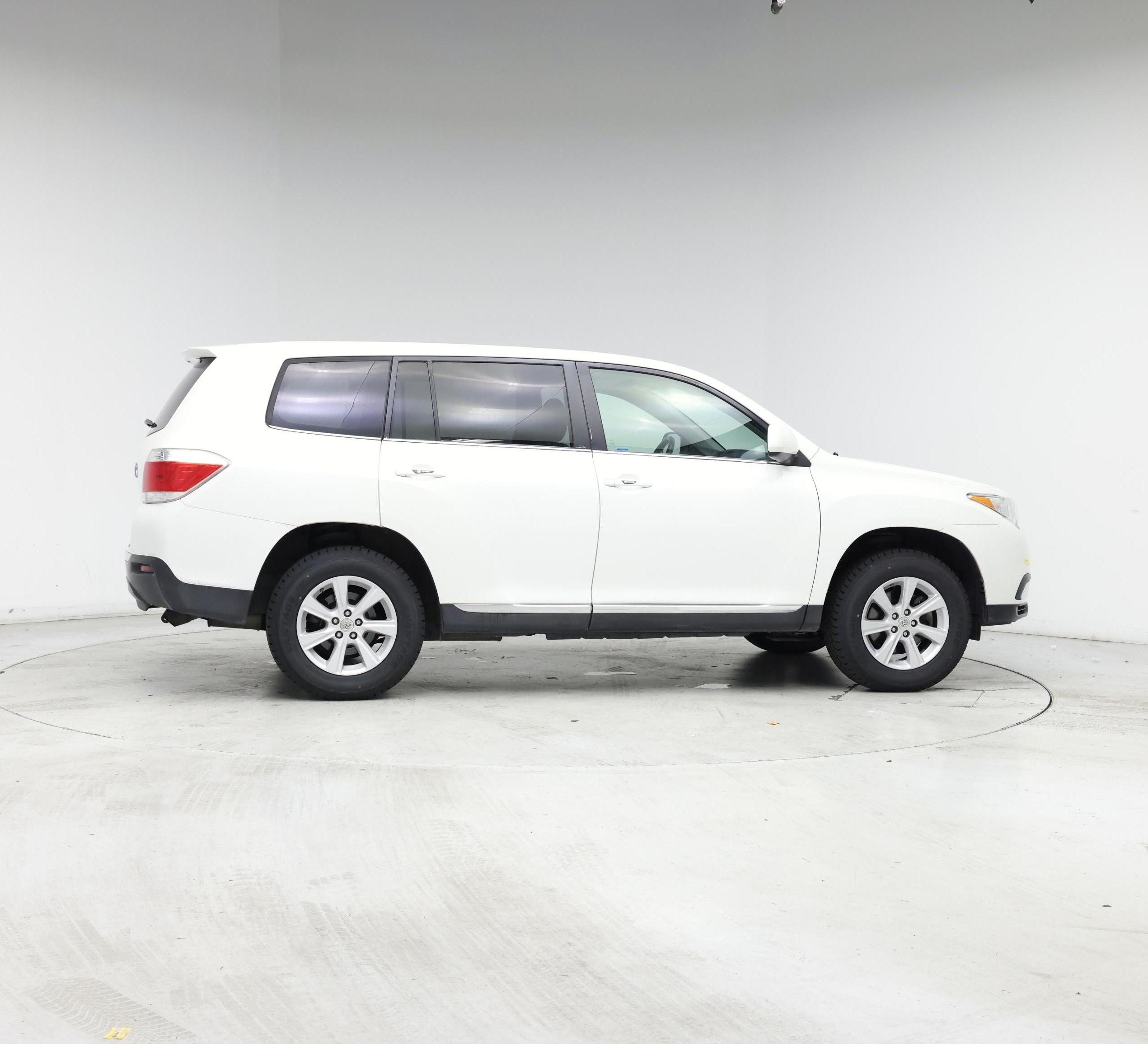 Thumbnail: 2013 Toyota Highlander - 7