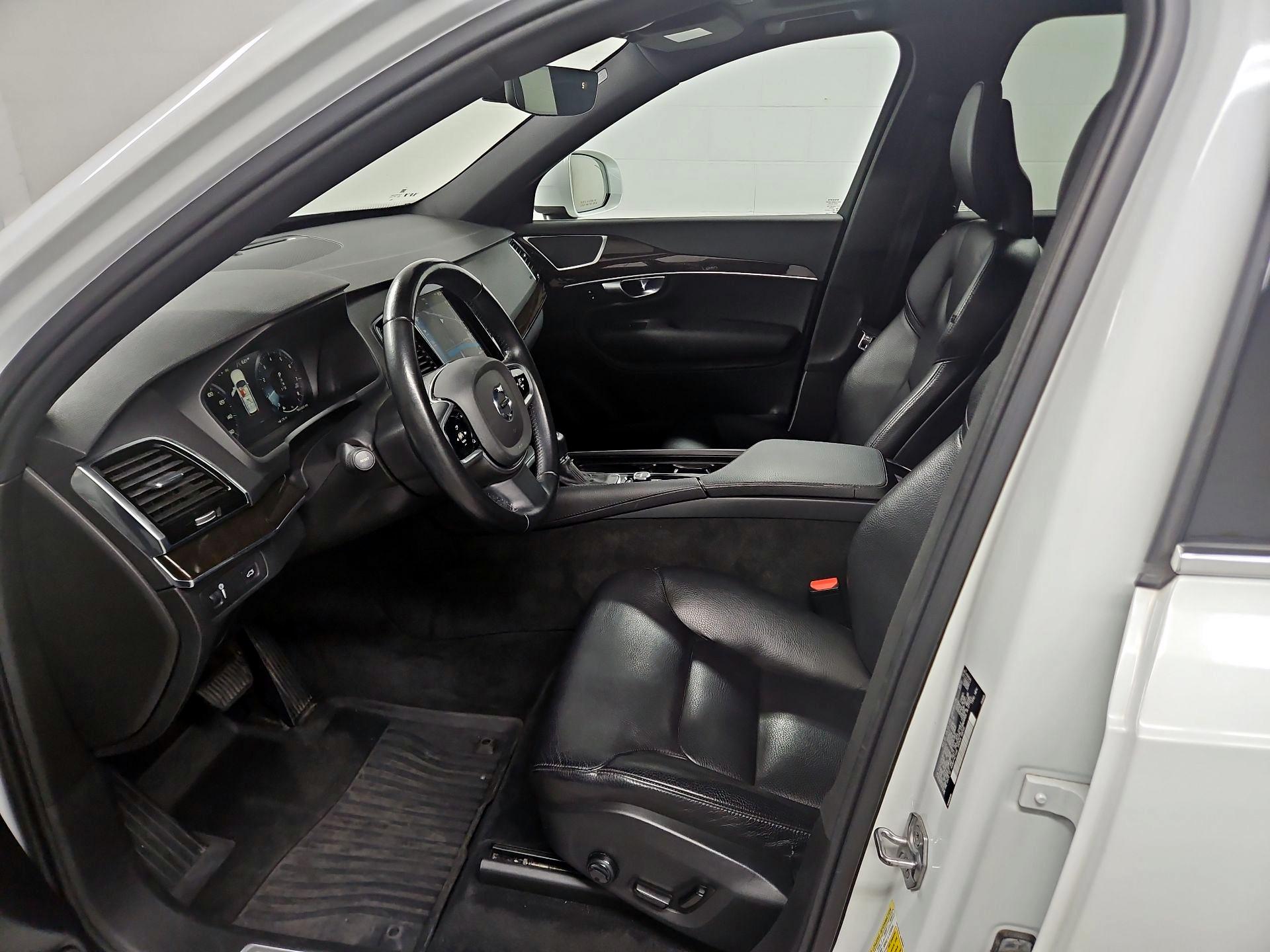 Thumbnail: 2017 Volvo XC90 - 11