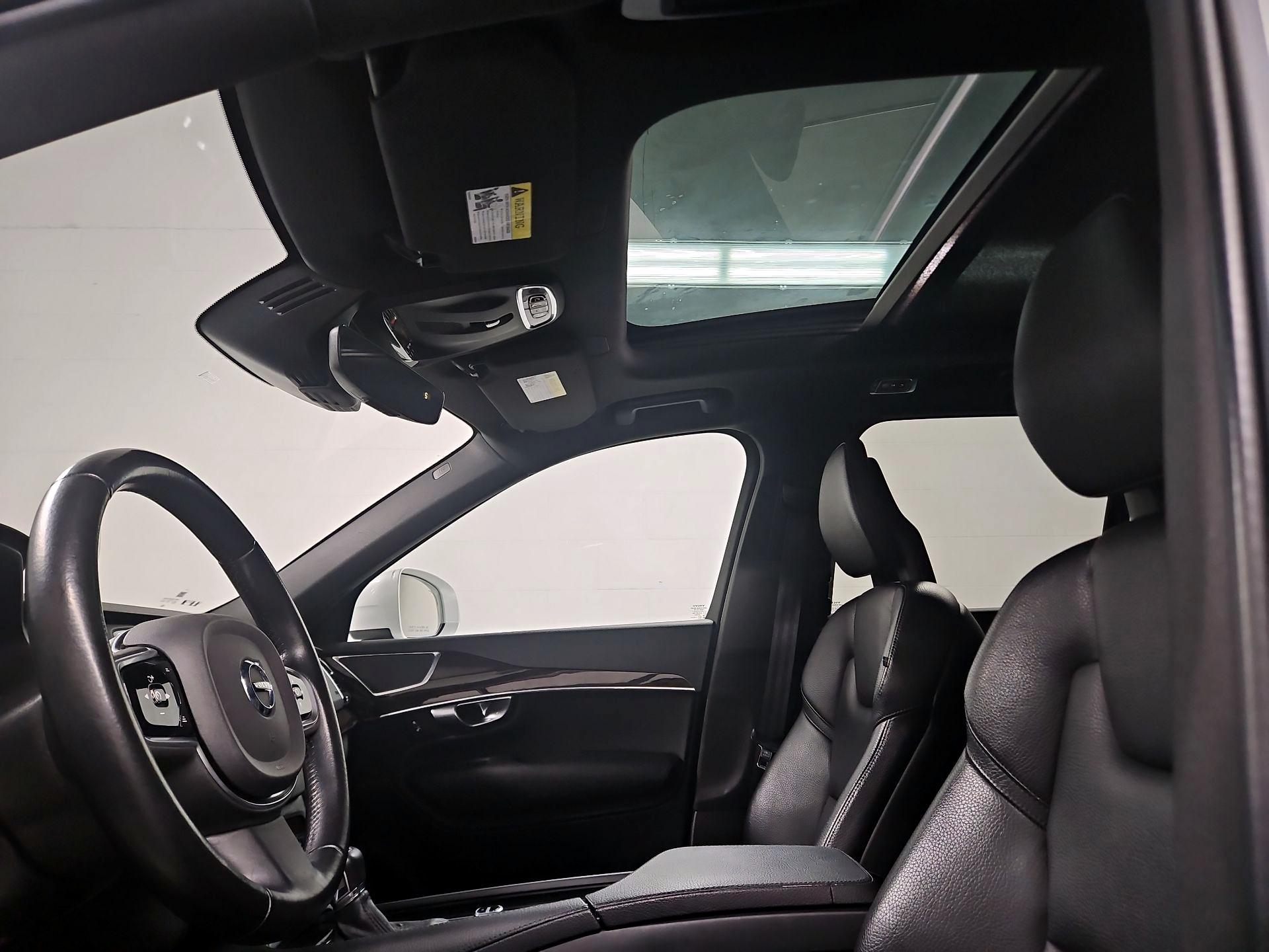 Thumbnail: 2017 Volvo XC90 - 20