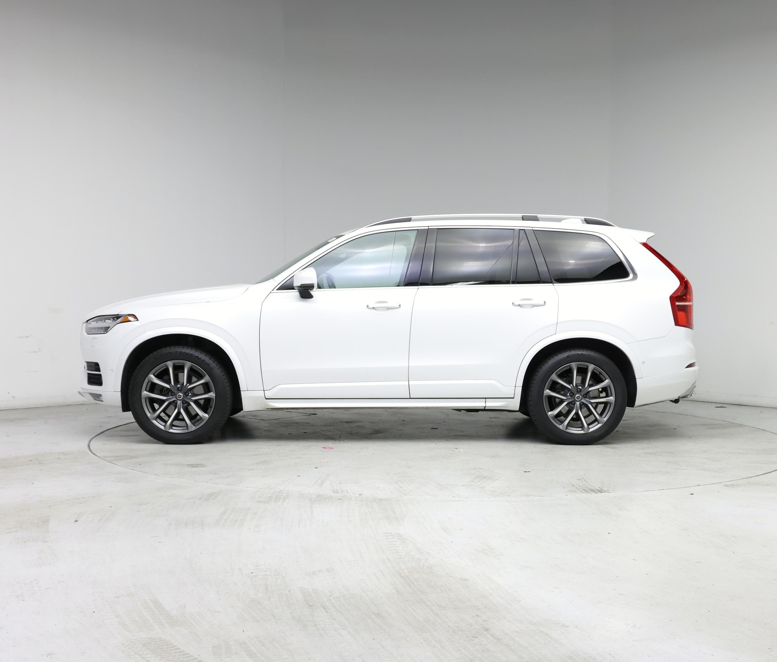 Thumbnail: 2017 Volvo XC90 - 3