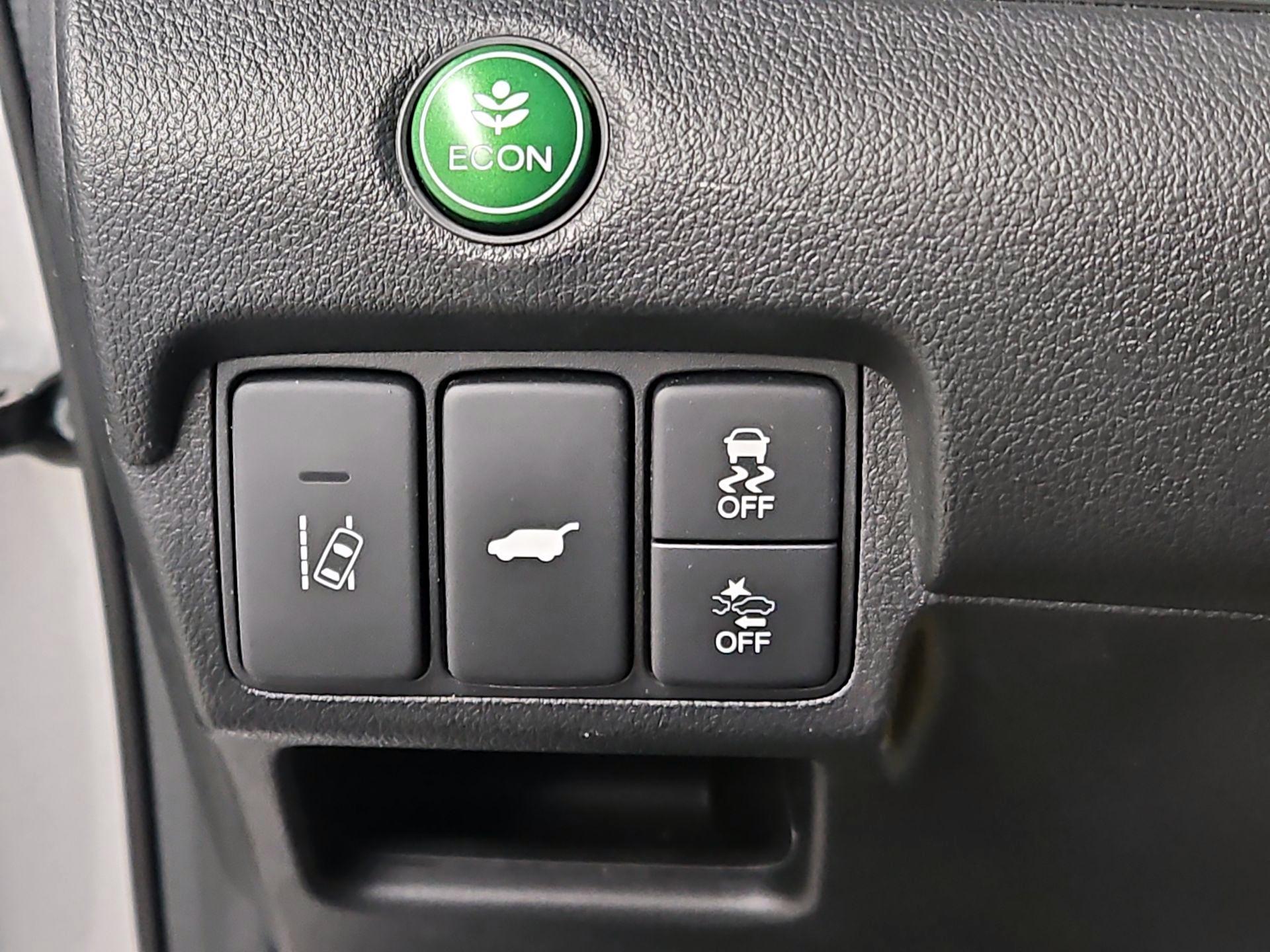 Thumbnail: 2016 Honda CR-V - 13