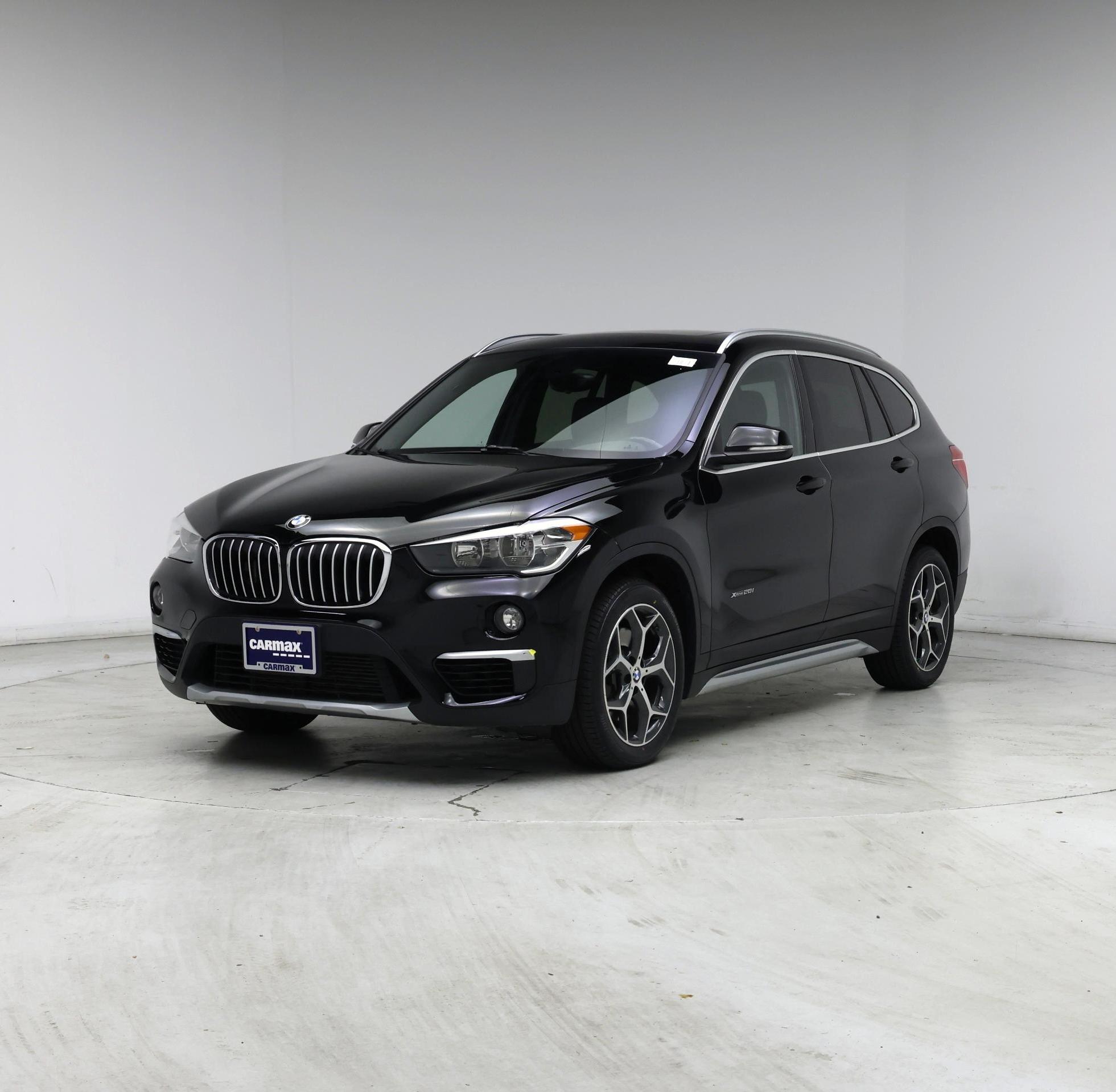 Thumbnail: 2017 BMW X1 - 4