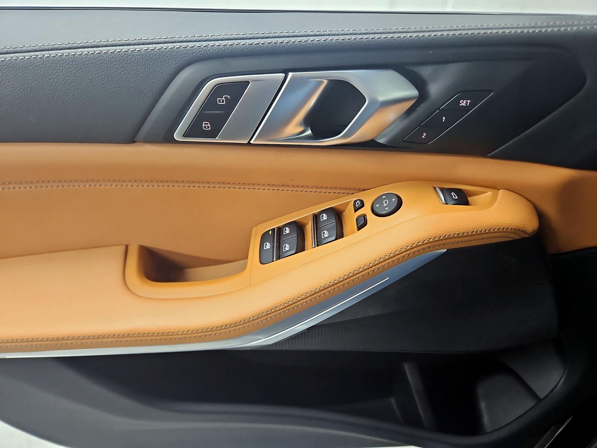Thumbnail: 2022 BMW X5 - 12