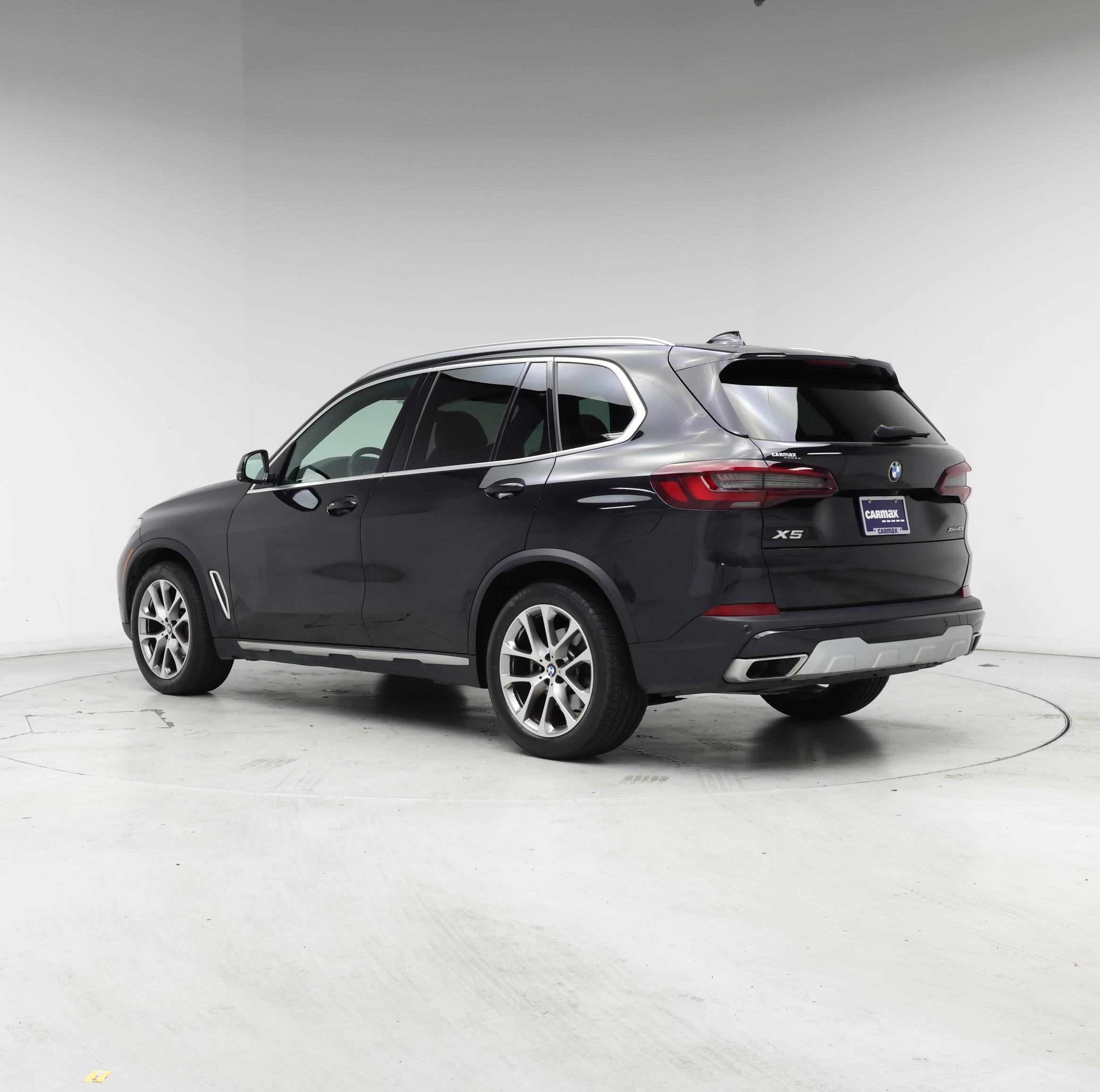 Thumbnail: 2022 BMW X5 - 2