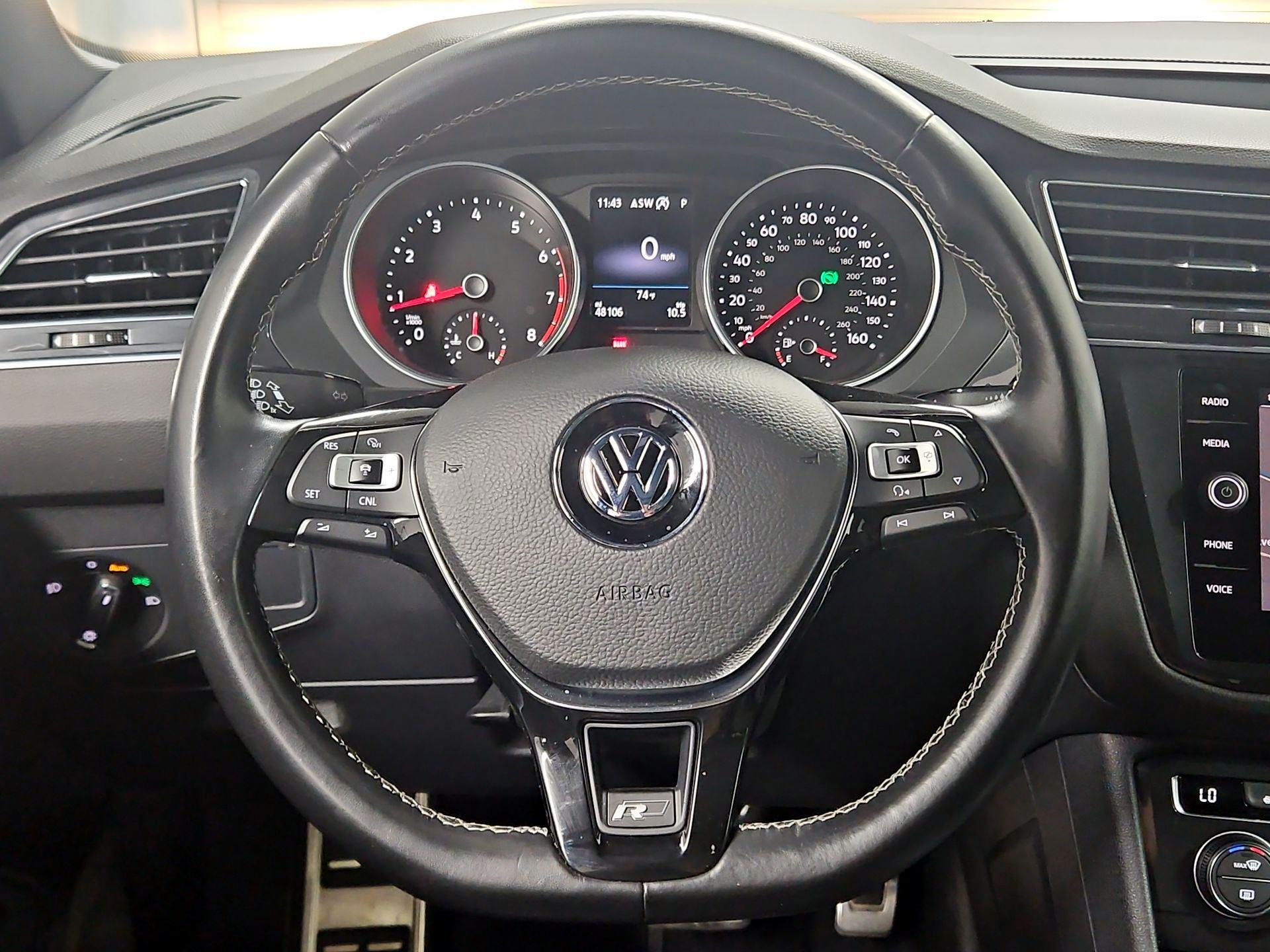 Thumbnail: 2018 Volkswagen Tiguan - 10
