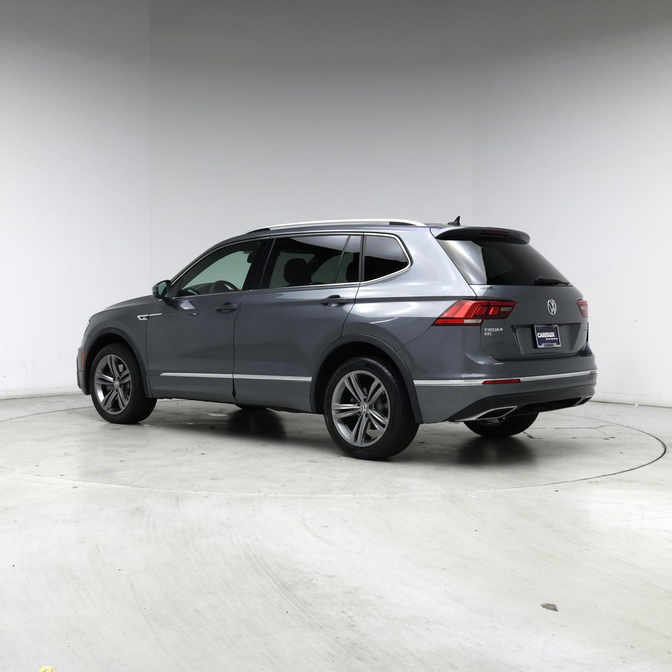Thumbnail: 2018 Volkswagen Tiguan - 2