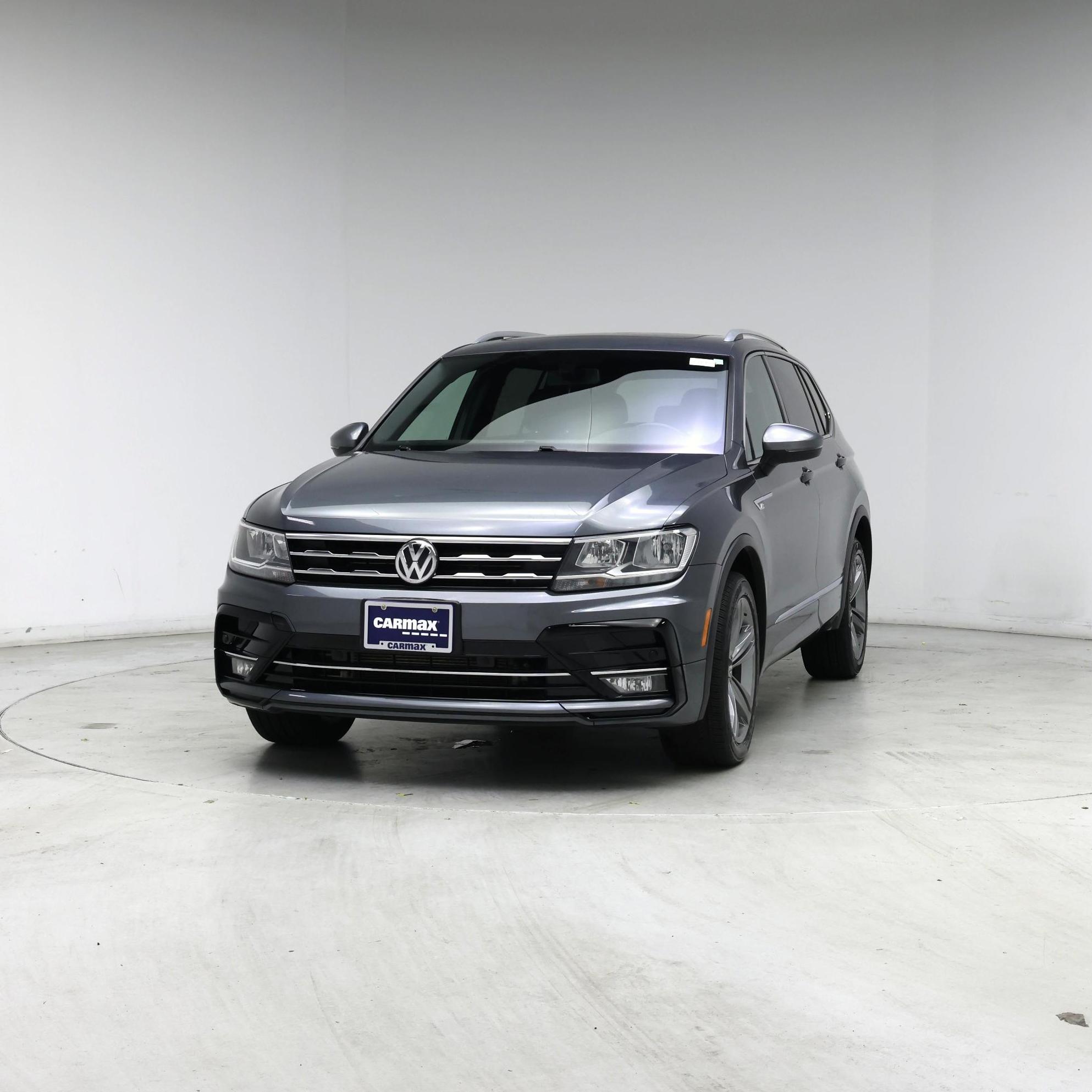 Thumbnail: 2018 Volkswagen Tiguan - 4