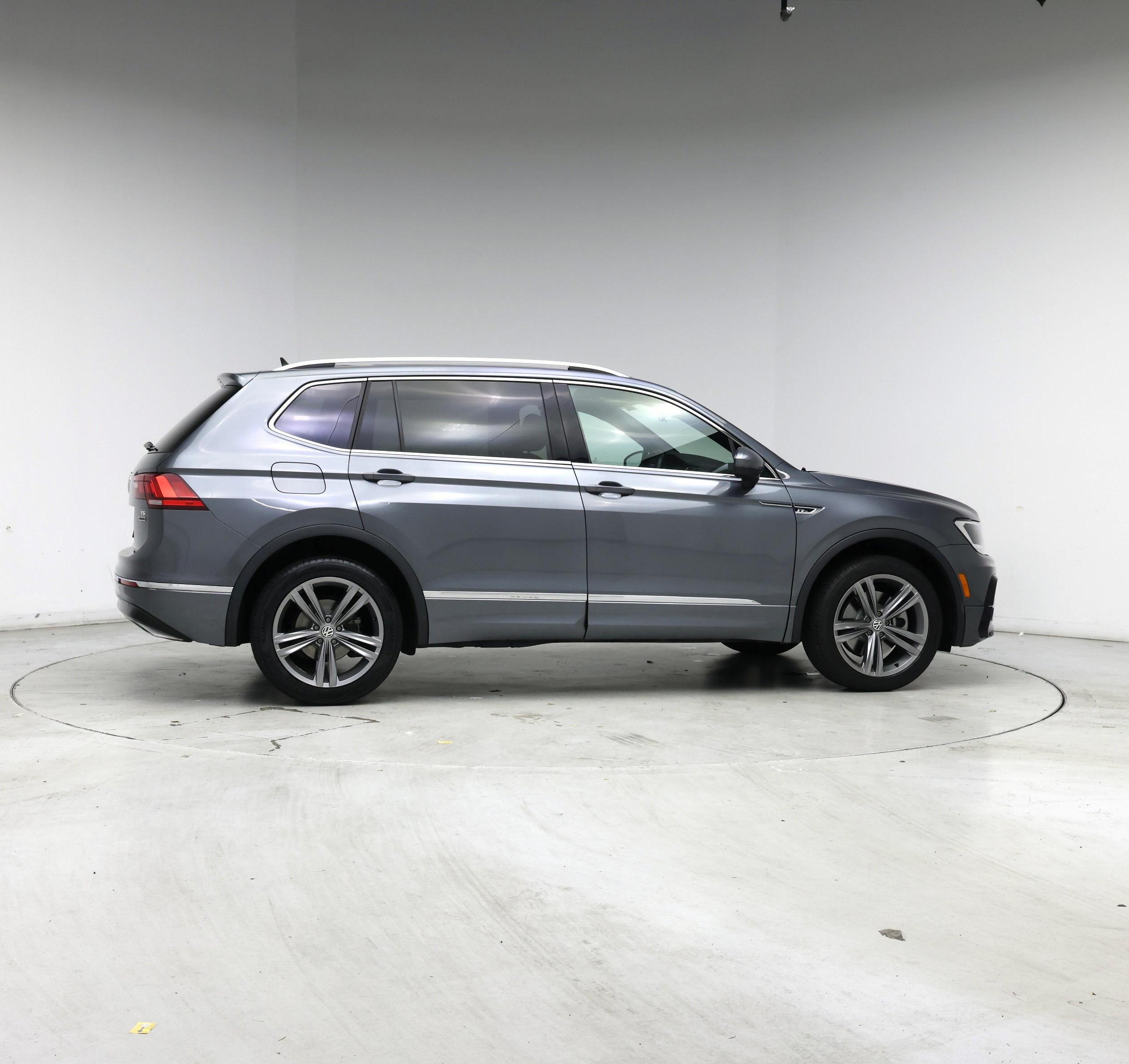 Thumbnail: 2018 Volkswagen Tiguan - 7