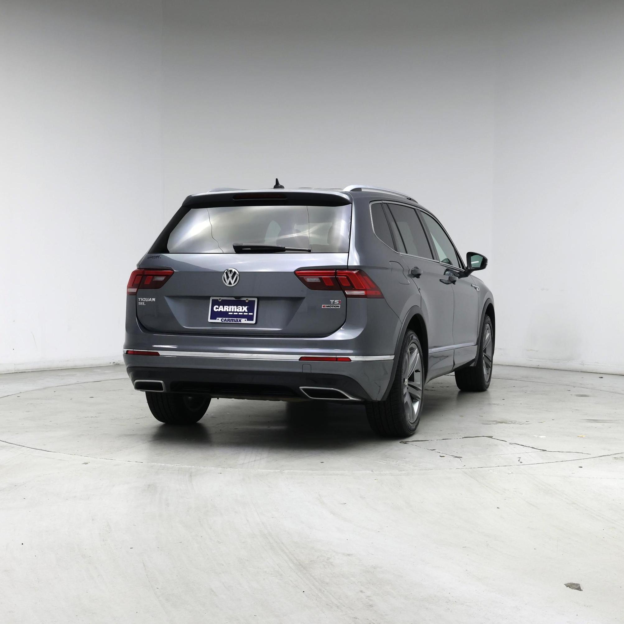 Thumbnail: 2018 Volkswagen Tiguan - 8