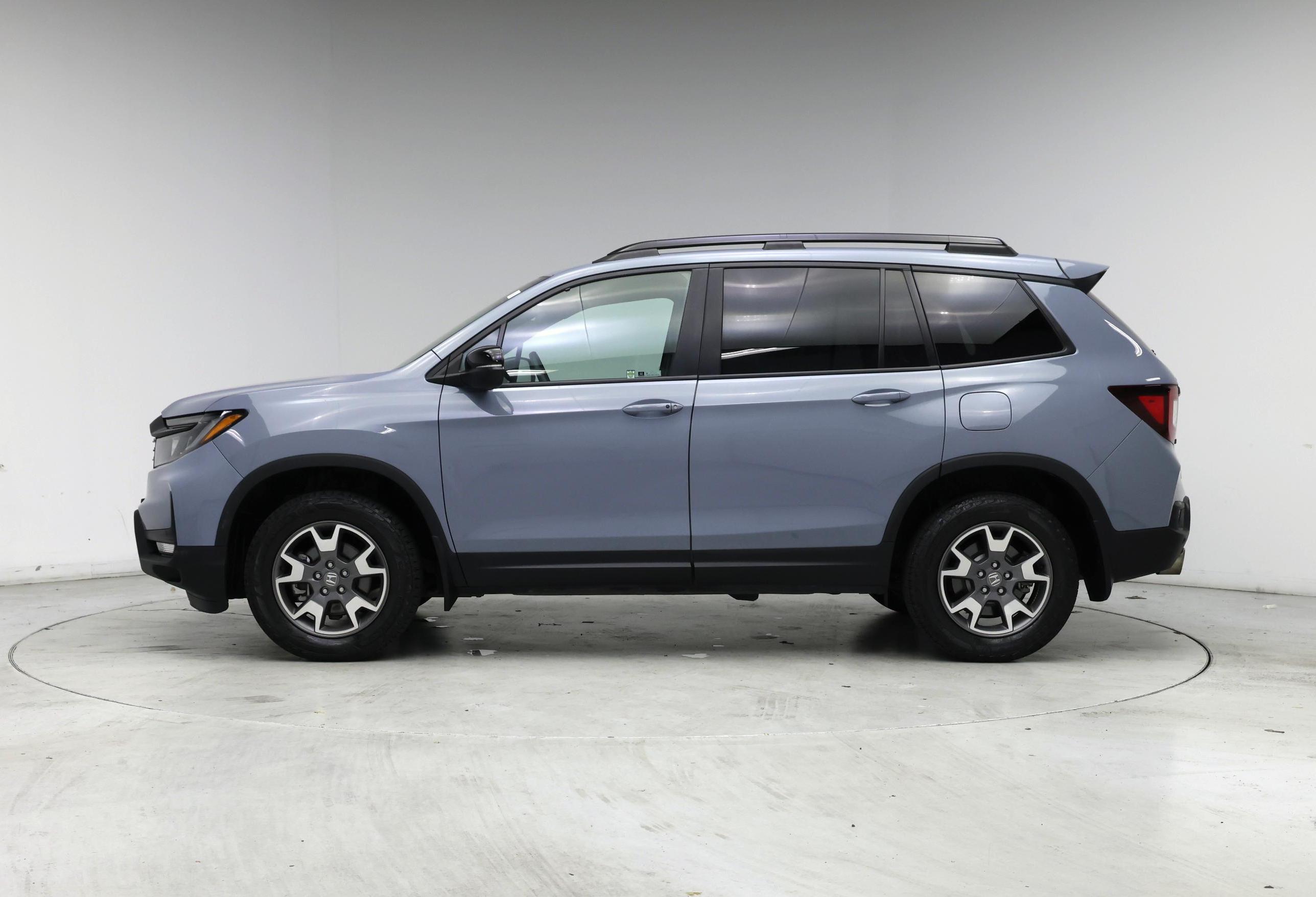 Thumbnail: 2022 Honda Passport - 3