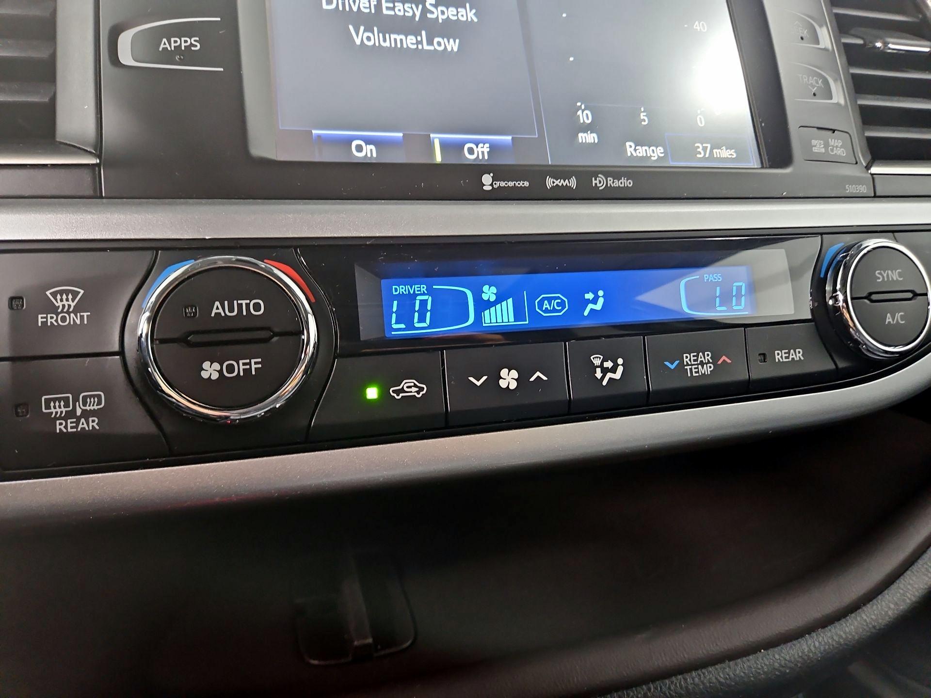 Thumbnail: 2019 Toyota Highlander - 16