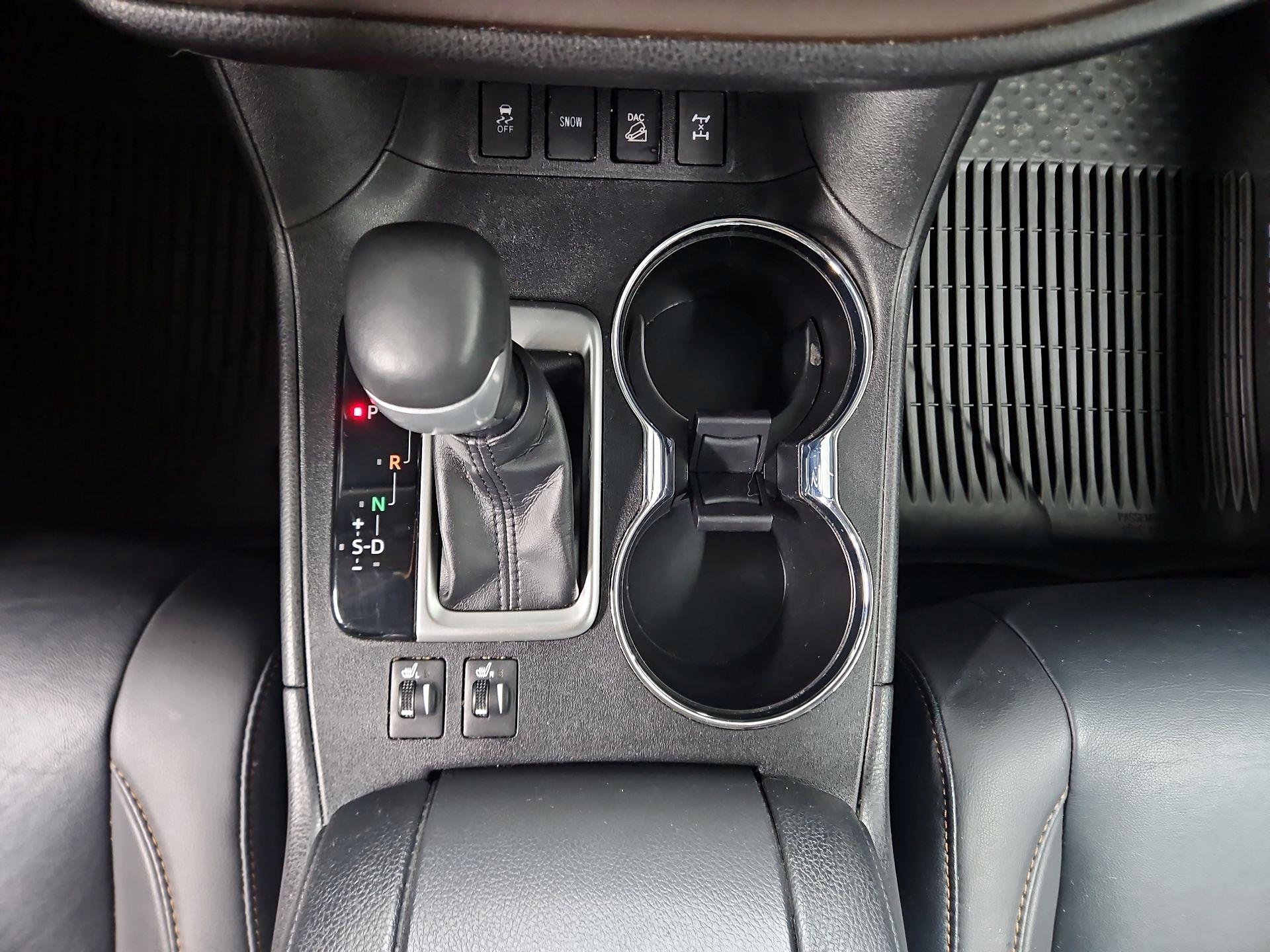Thumbnail: 2019 Toyota Highlander - 17