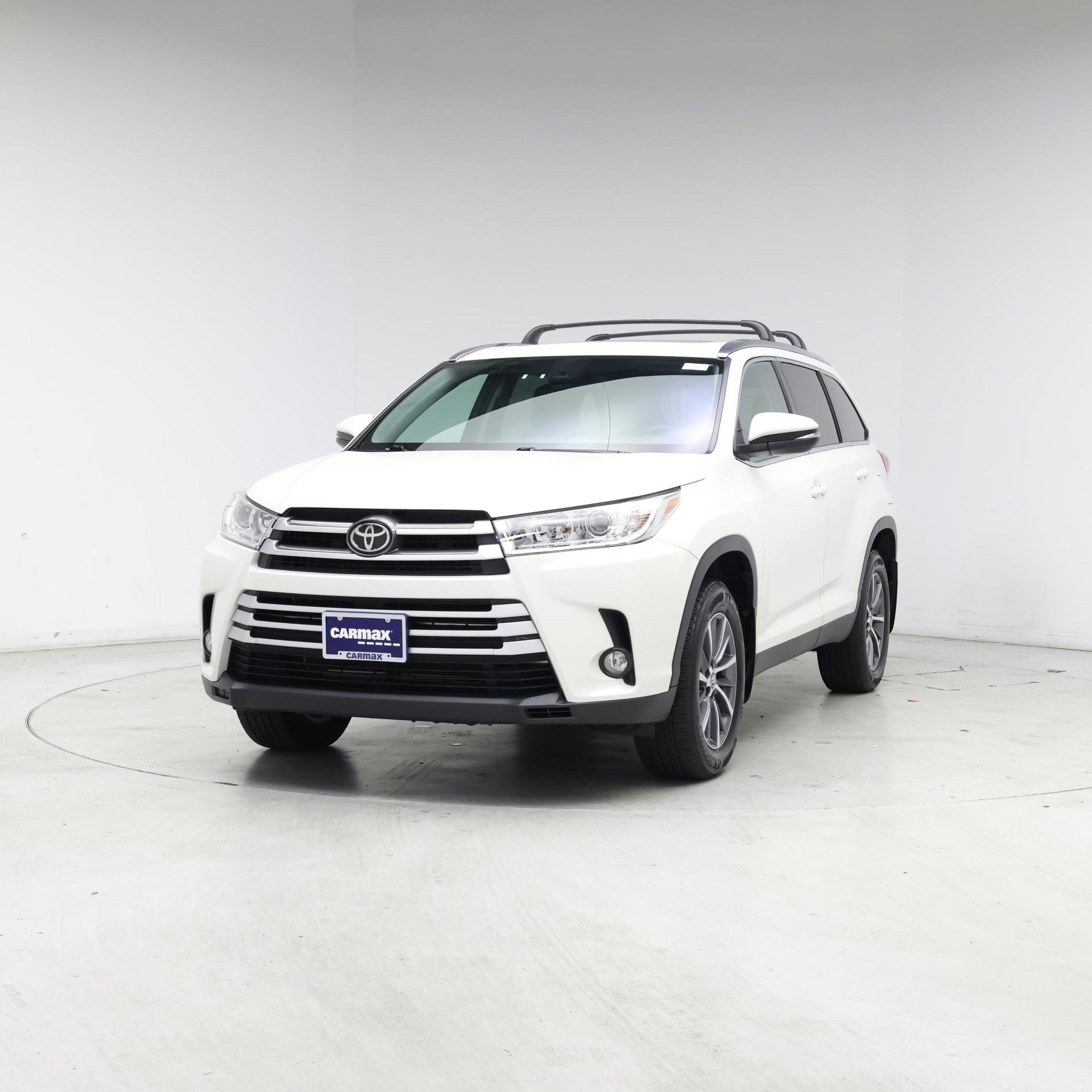 Thumbnail: 2019 Toyota Highlander - 4