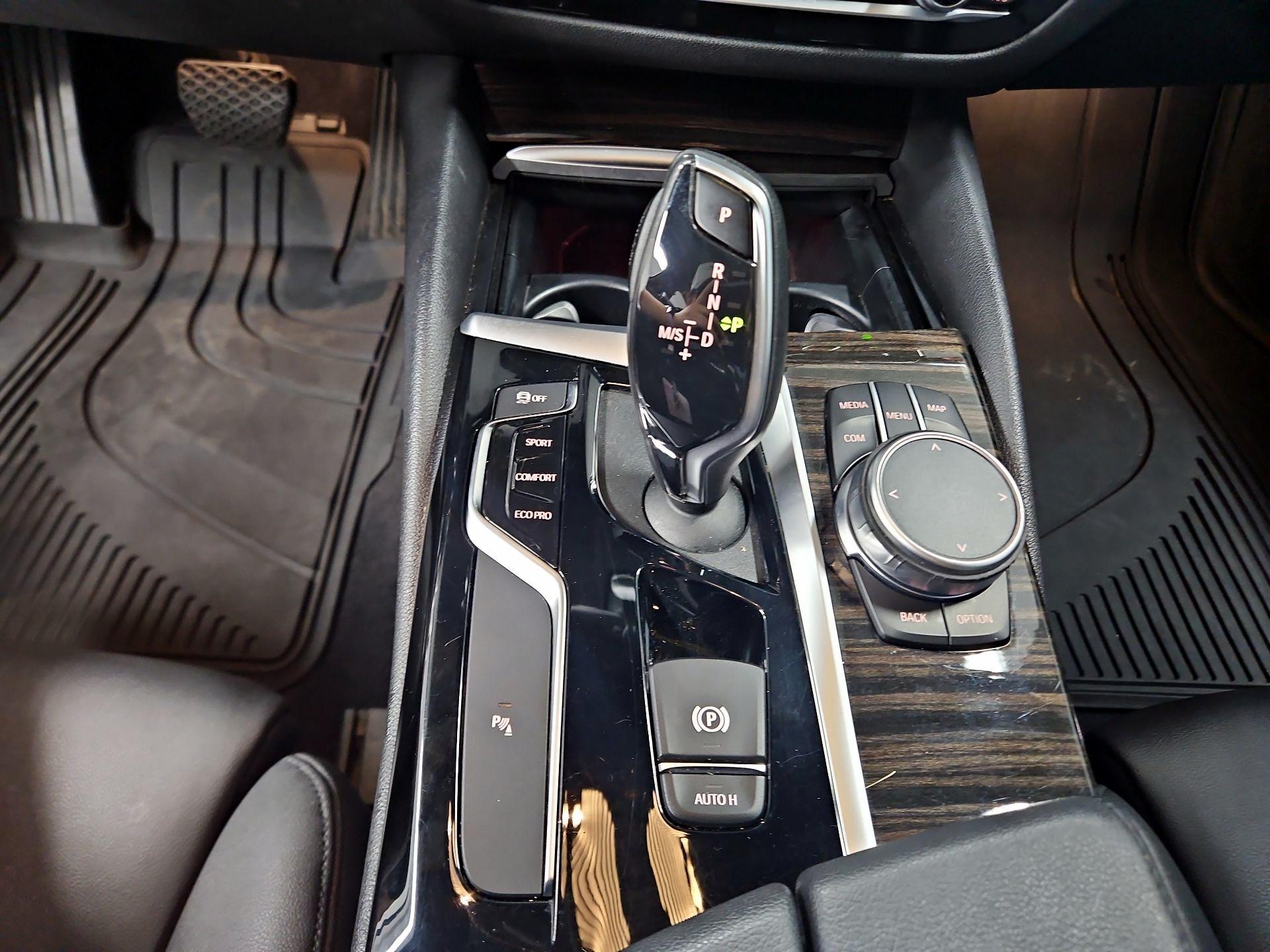 Thumbnail: 2020 BMW 5 Series - 18