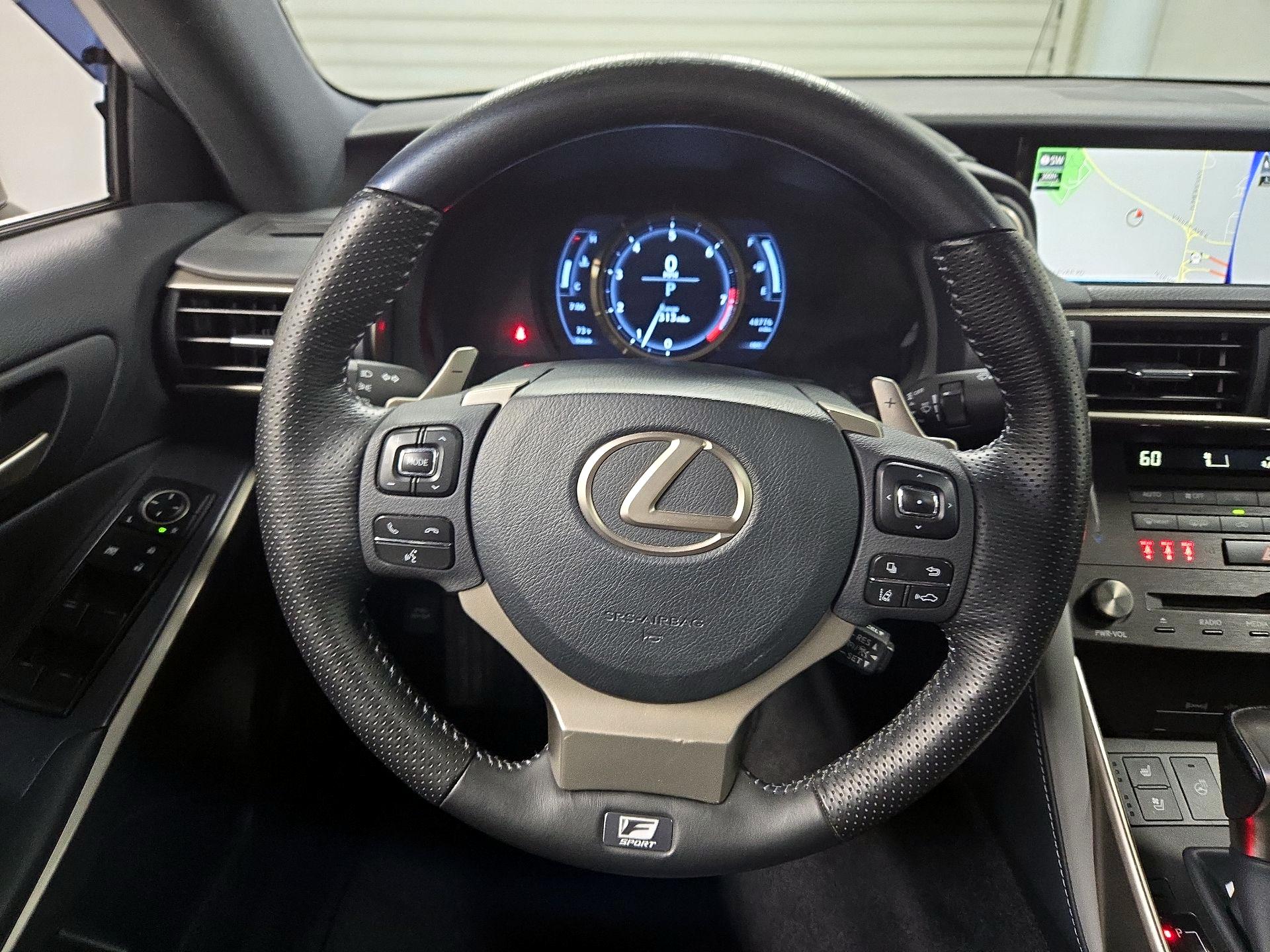 Thumbnail: 2020 Lexus IS - 10