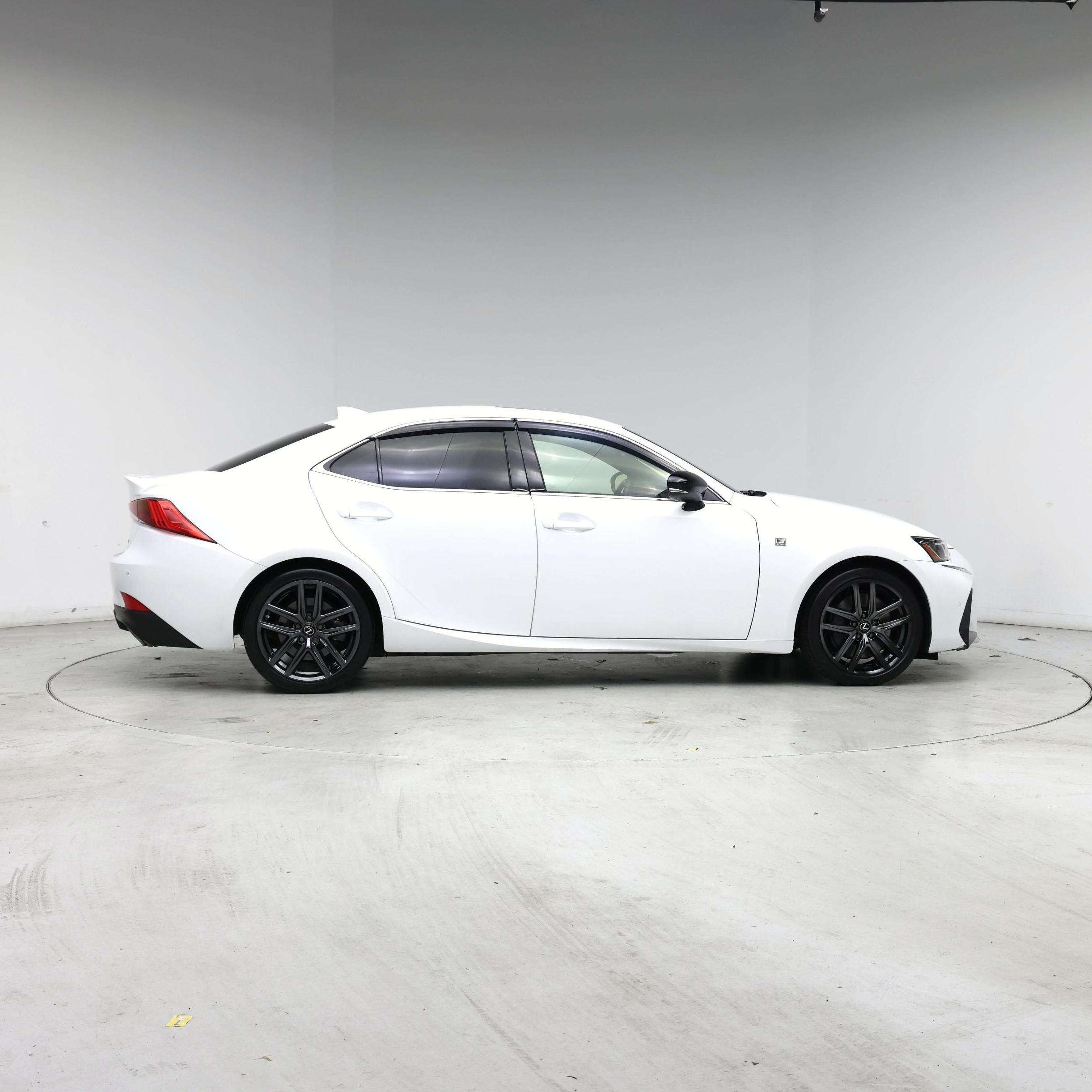 Thumbnail: 2020 Lexus IS - 7