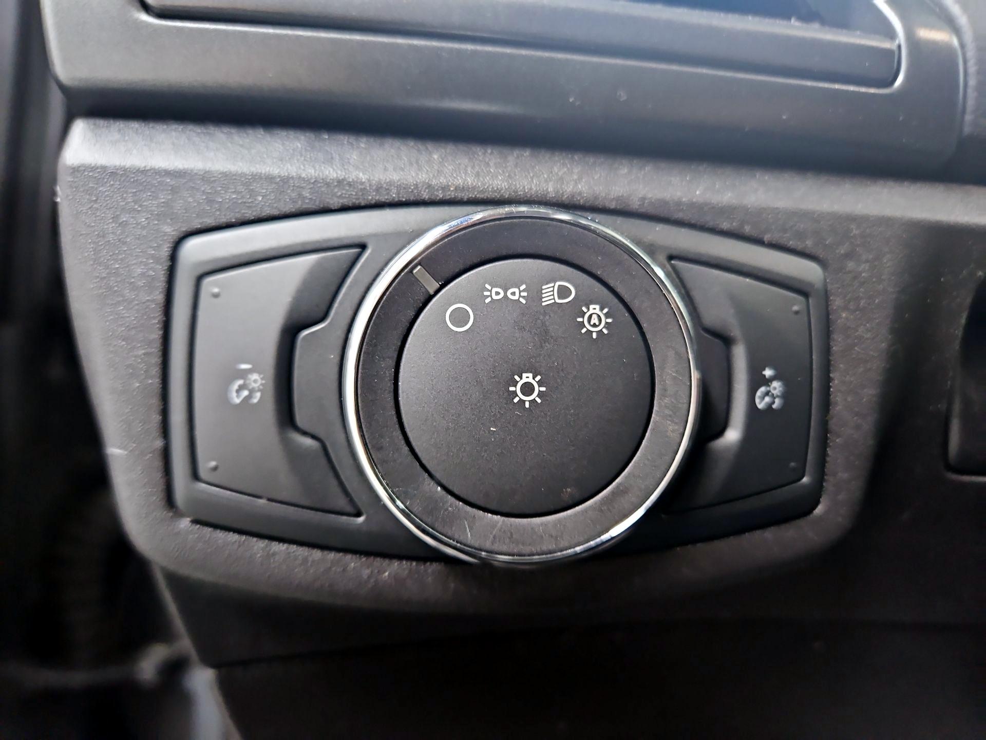 Thumbnail: 2016 Ford Fusion - 13