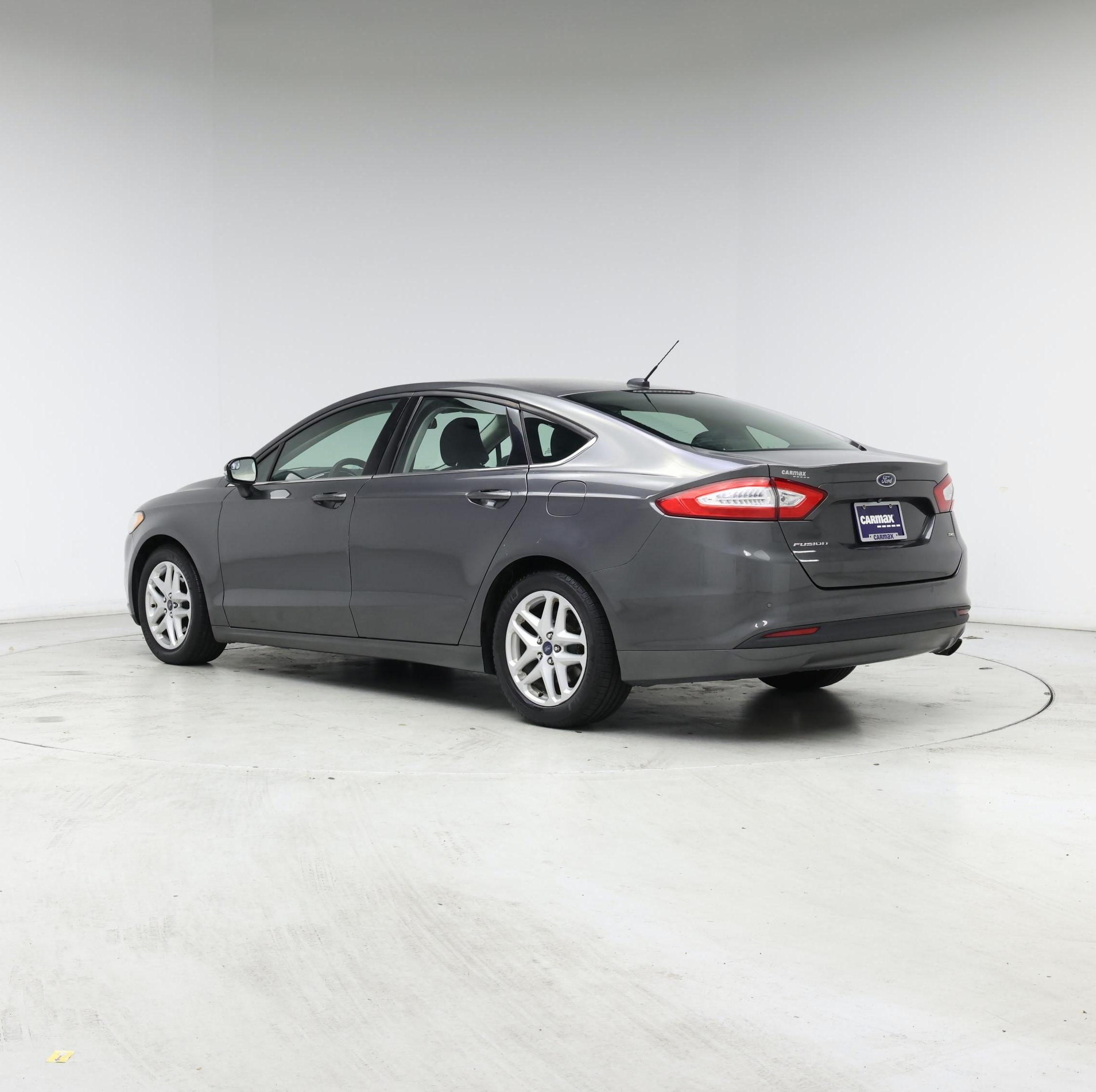 Thumbnail: 2016 Ford Fusion - 2