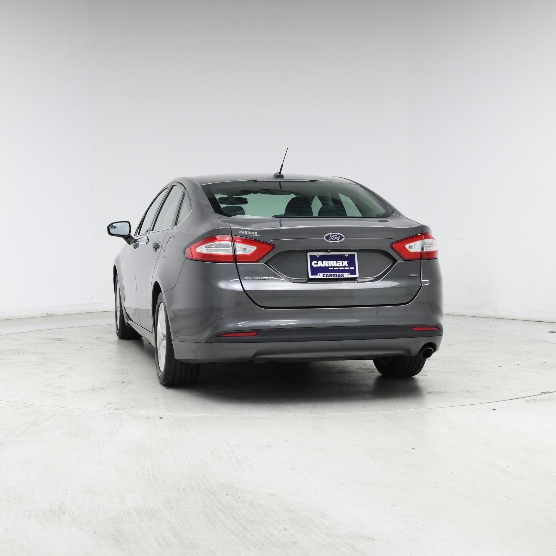Thumbnail: 2016 Ford Fusion - 6