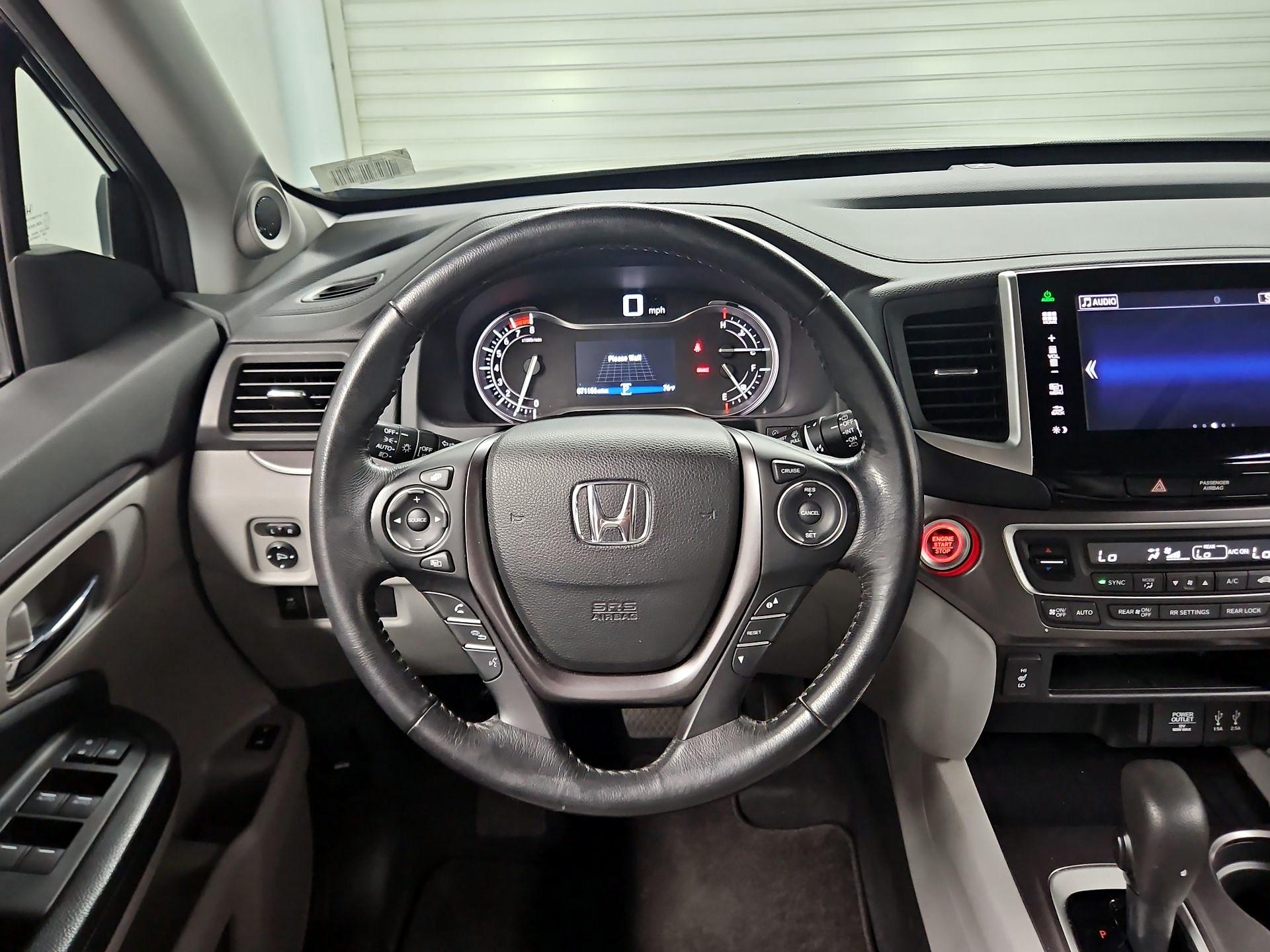 Thumbnail: 2016 Honda Pilot - 10