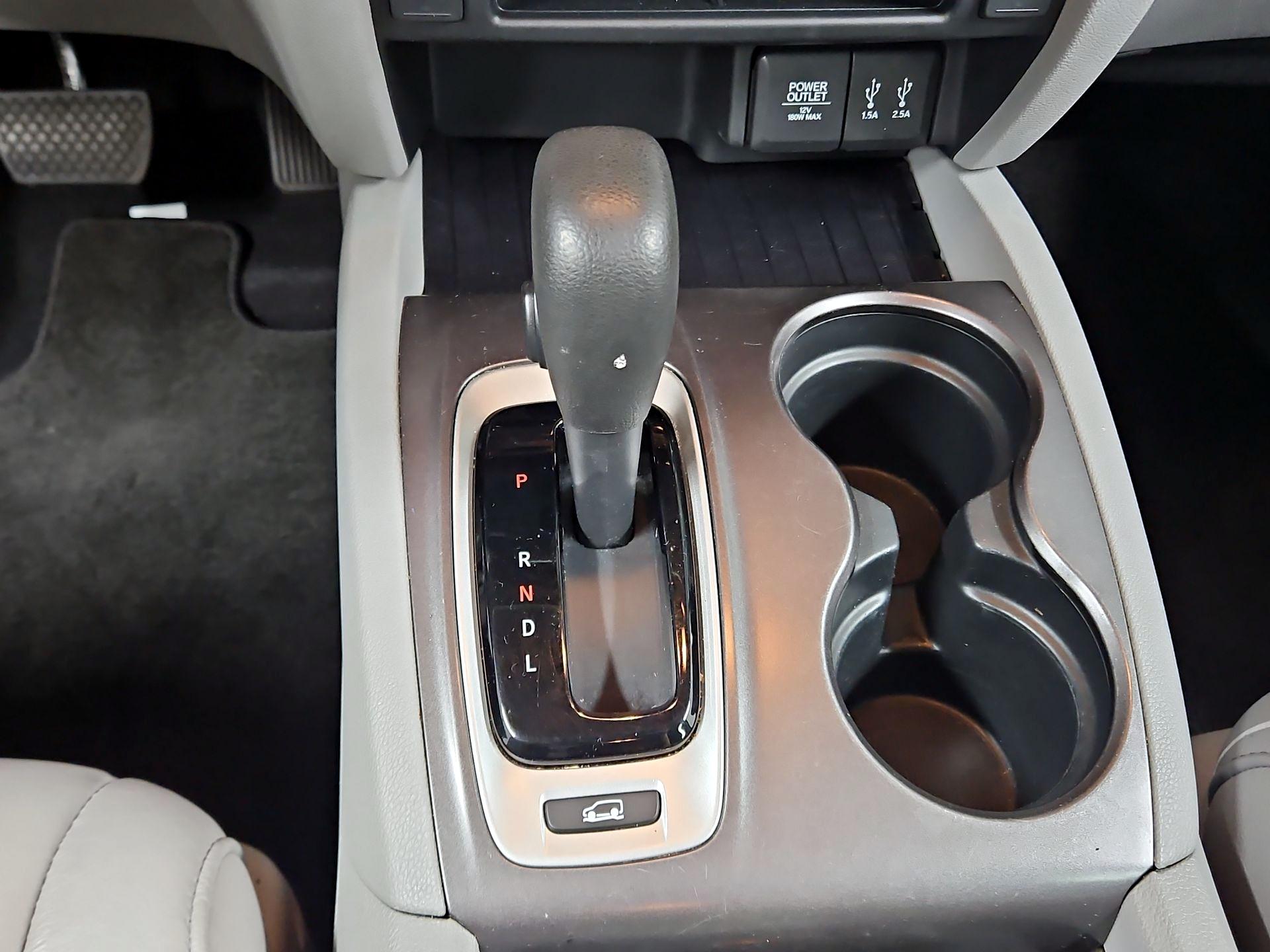 Thumbnail: 2016 Honda Pilot - 17