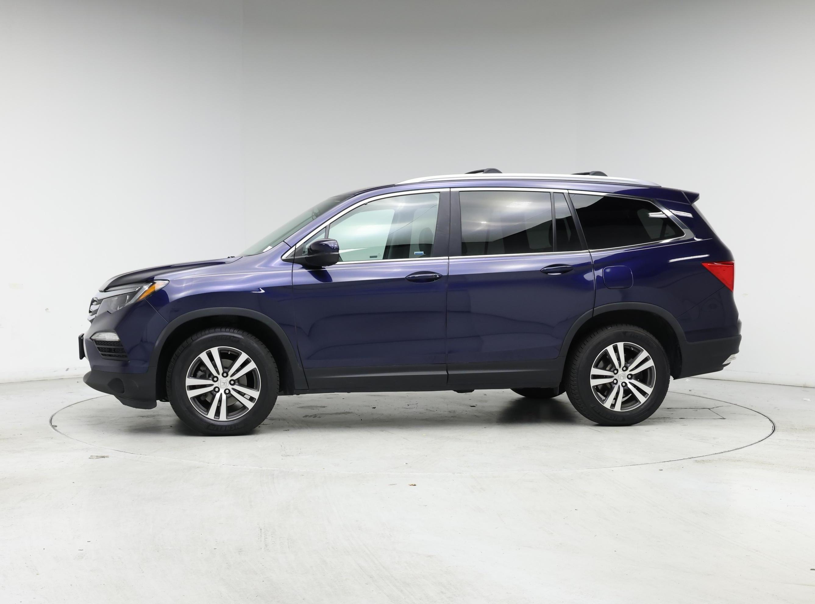 Thumbnail: 2016 Honda Pilot - 3