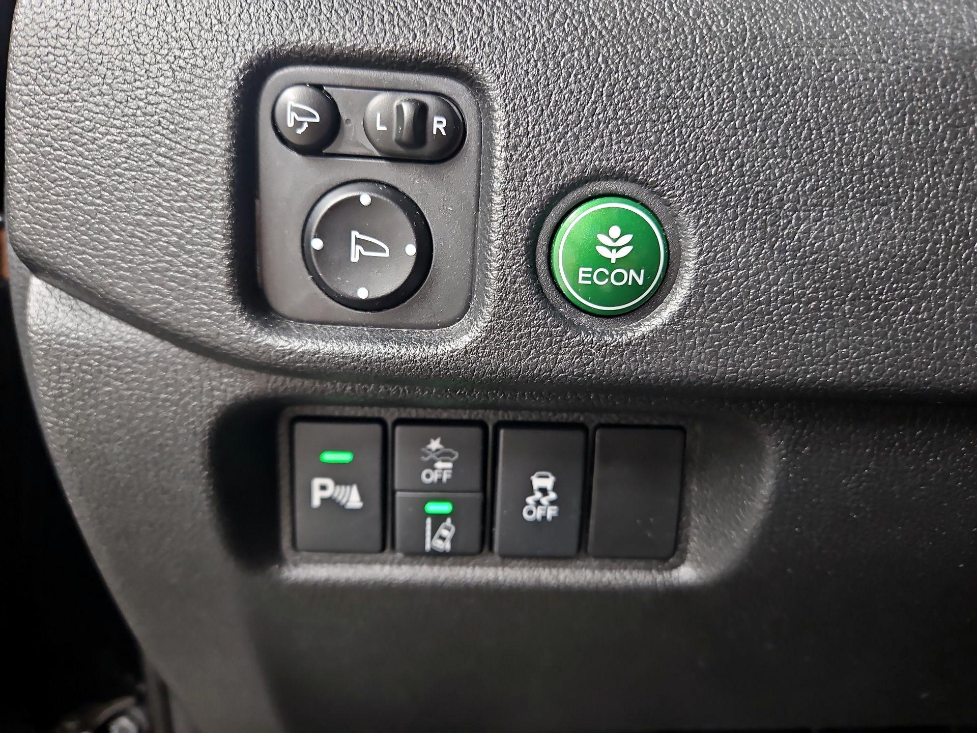 Thumbnail: 2019 Honda Passport - 13