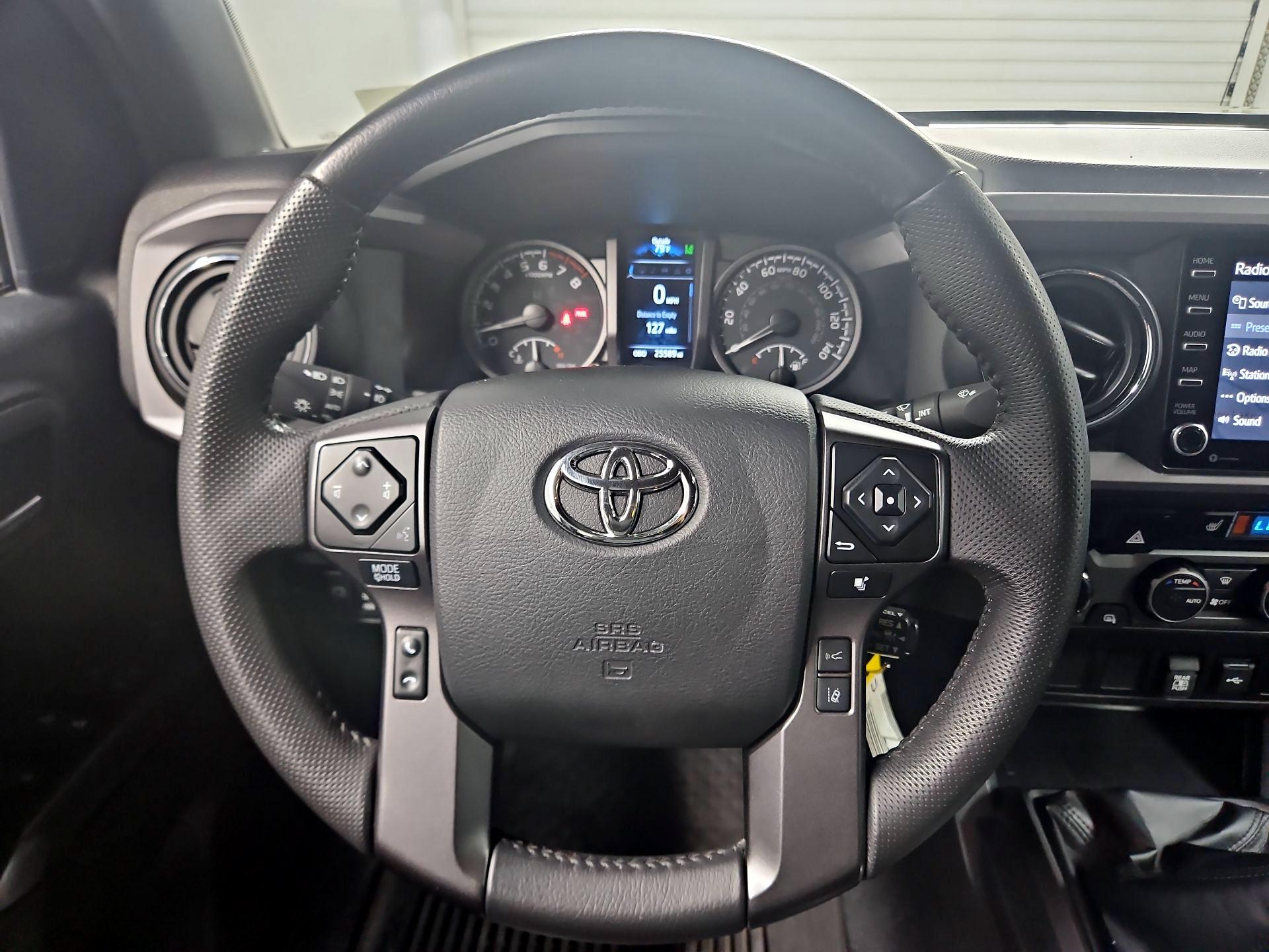Thumbnail: 2022 Toyota Tacoma - 10