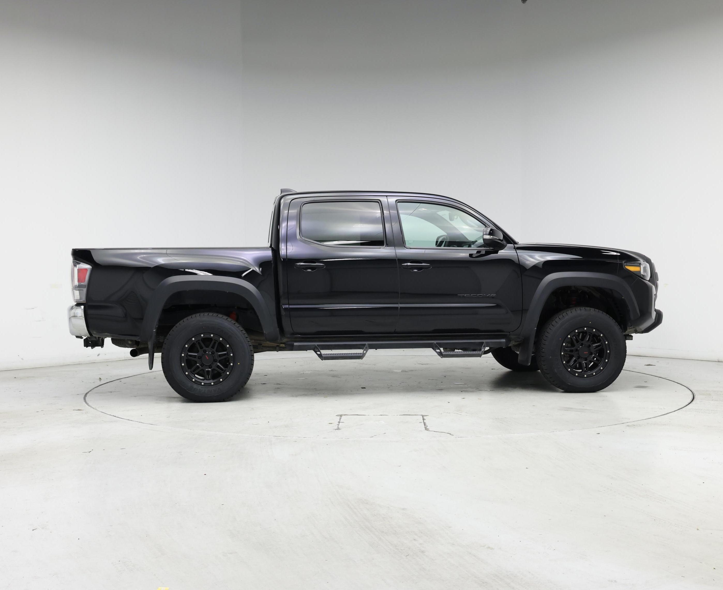 Thumbnail: 2022 Toyota Tacoma - 7