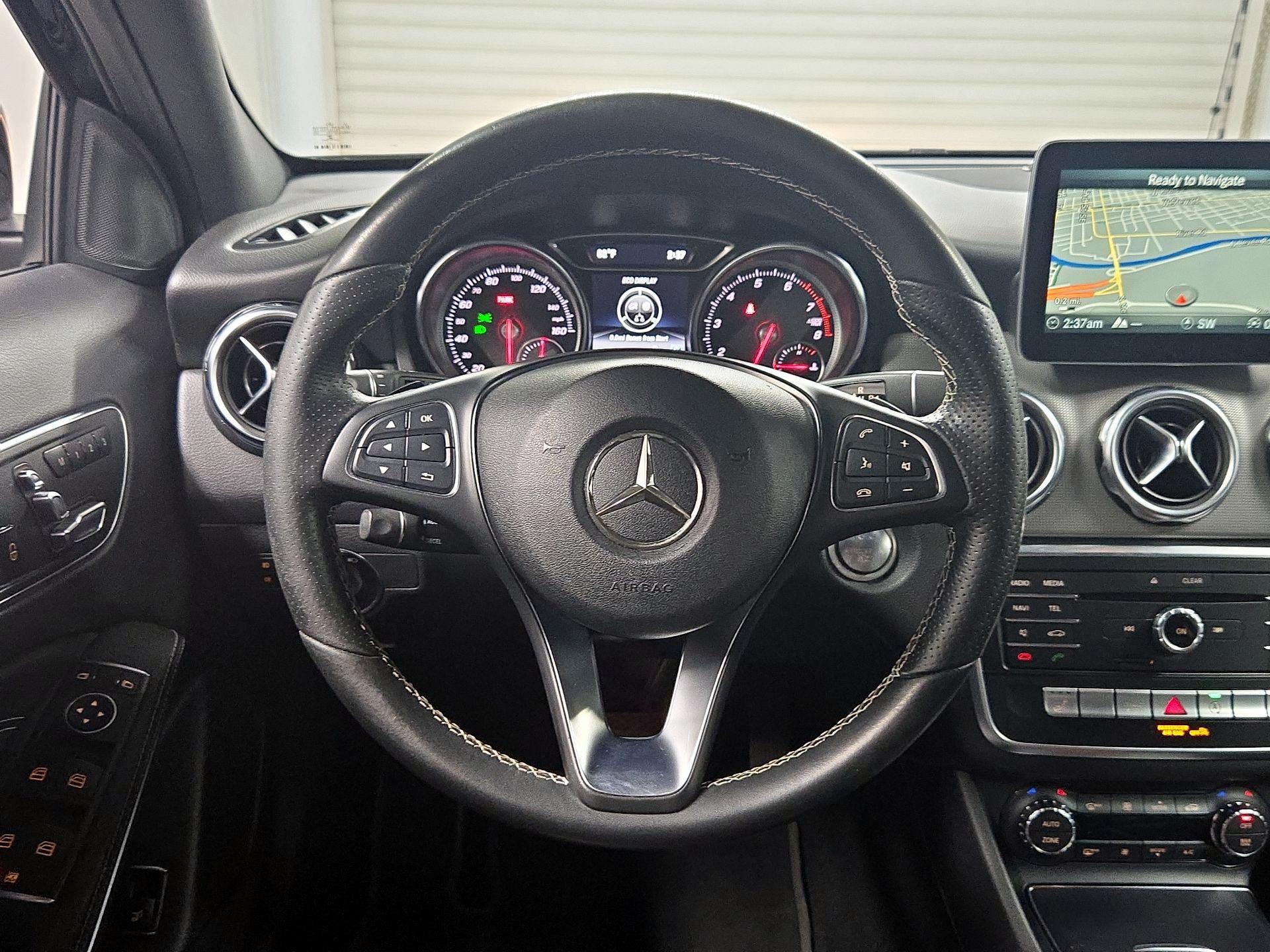 Thumbnail: 2018 Mercedes-Benz GLA - 10