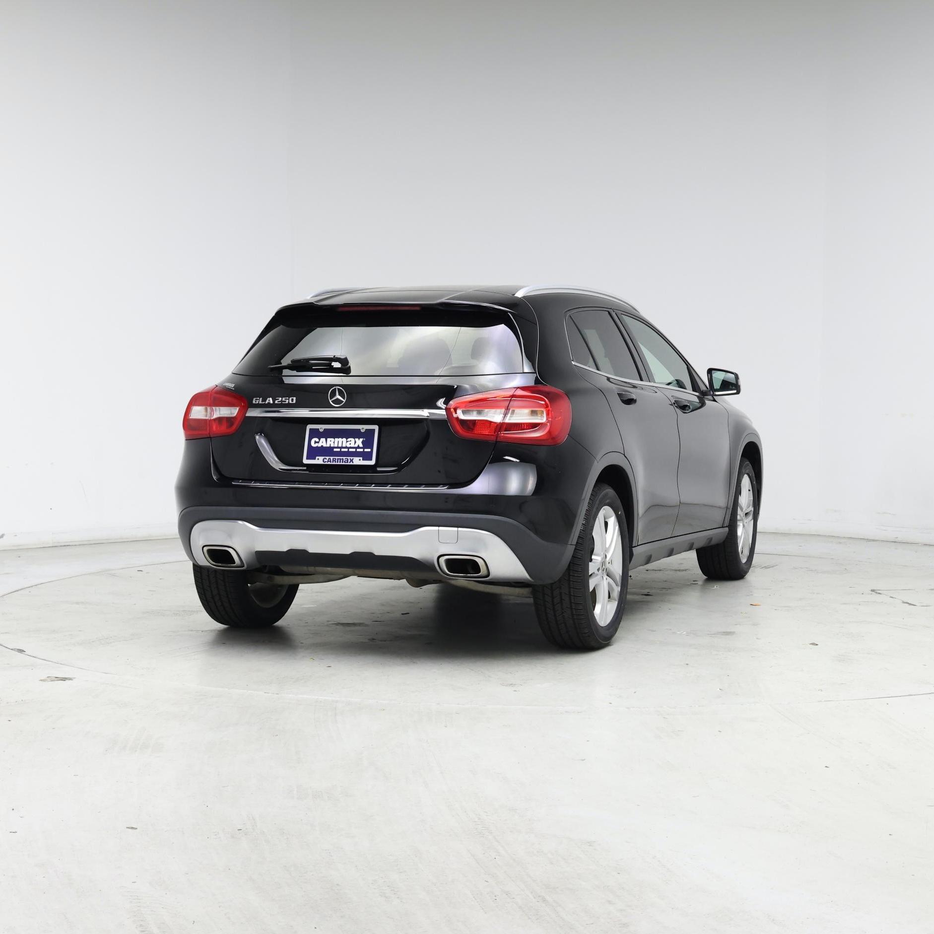 Thumbnail: 2018 Mercedes-Benz GLA - 8