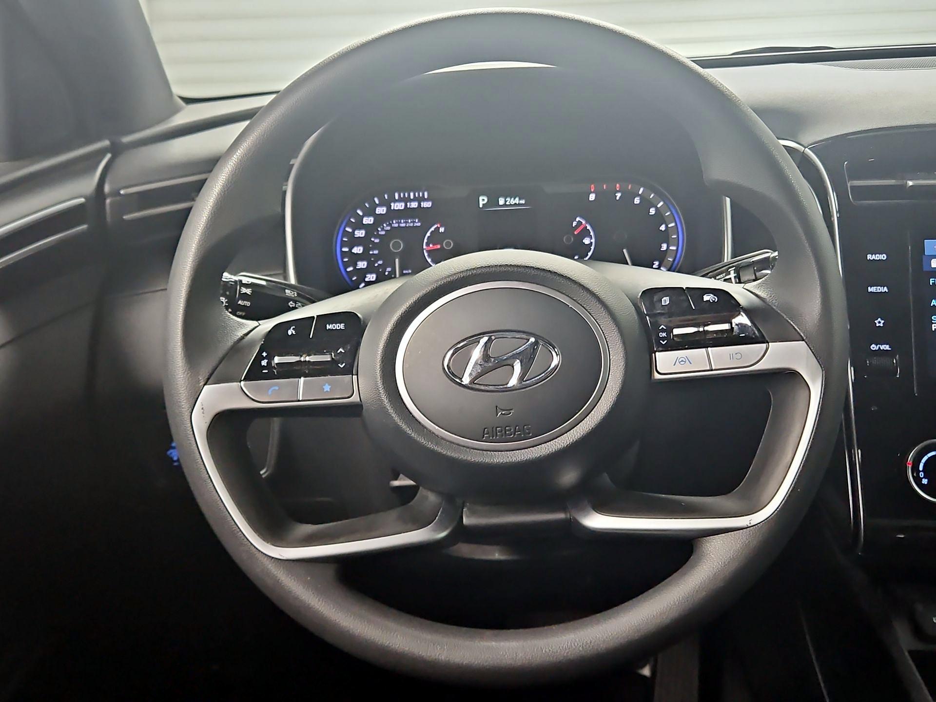 Thumbnail: 2023 Hyundai Santa Cruz - 10