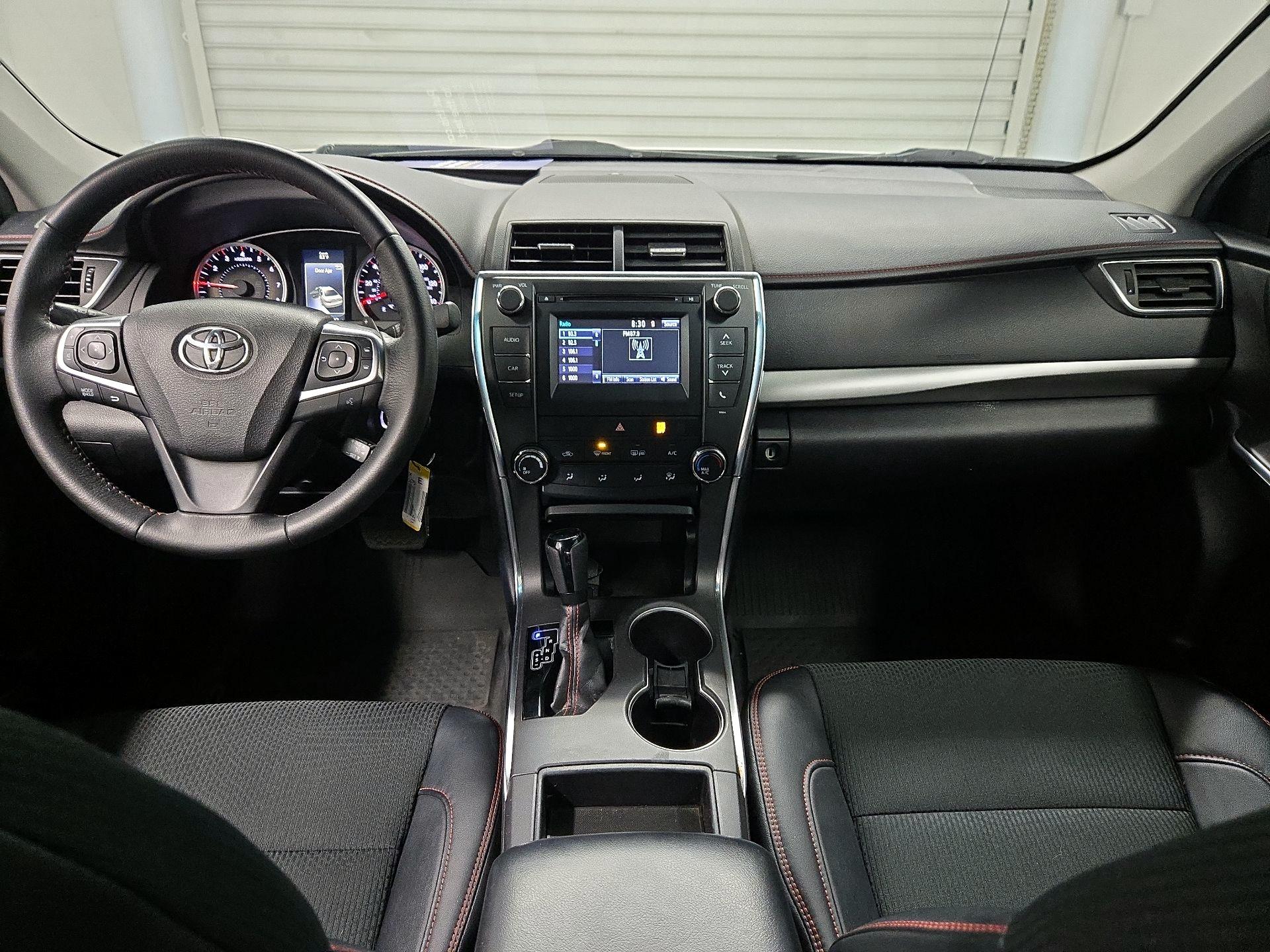 Thumbnail: 2017 Toyota Camry - 9