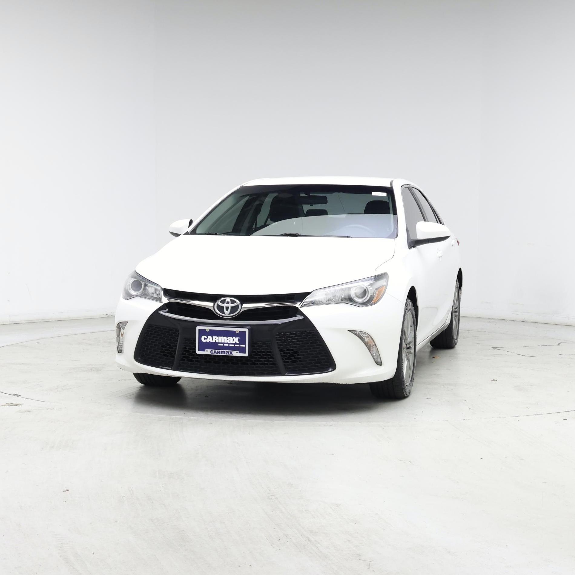 Thumbnail: 2017 Toyota Camry - 4