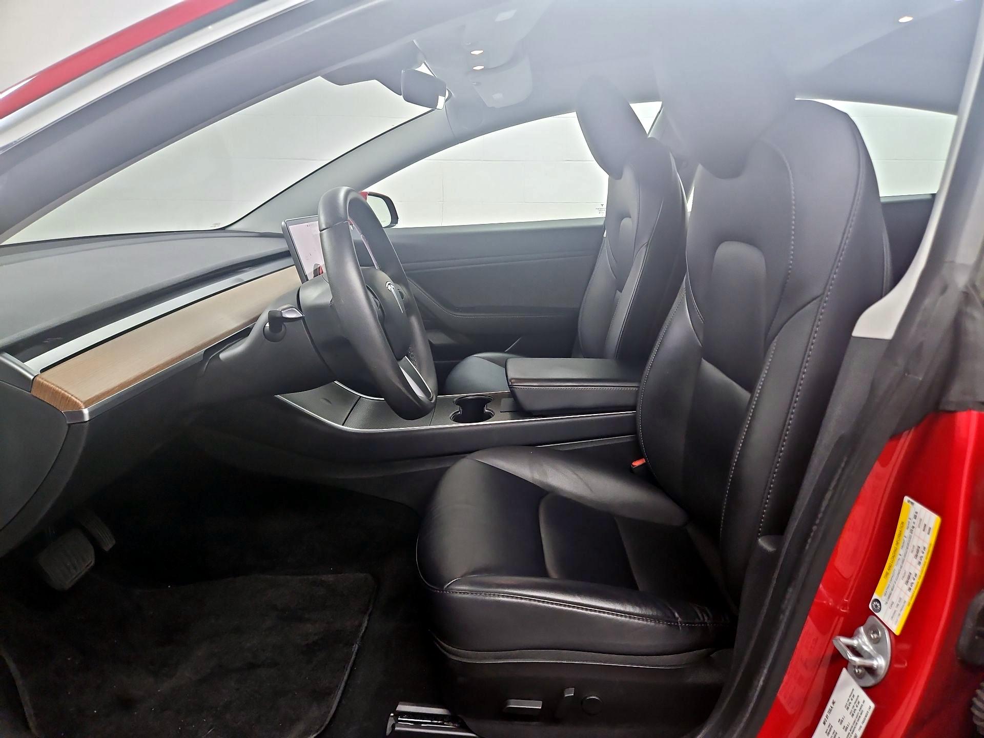Thumbnail: 2020 Tesla Model 3 - 11