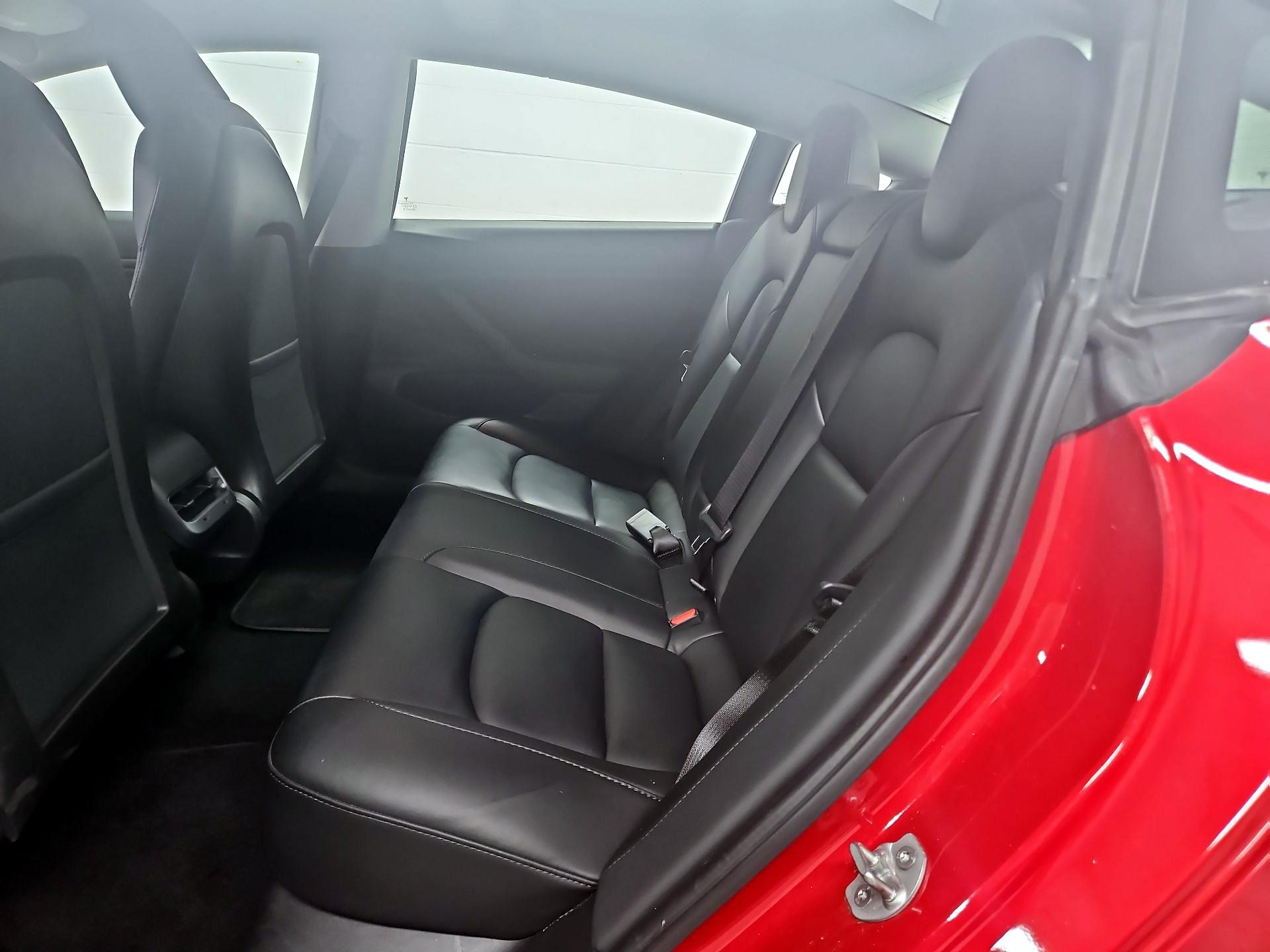 Thumbnail: 2020 Tesla Model 3 - 19